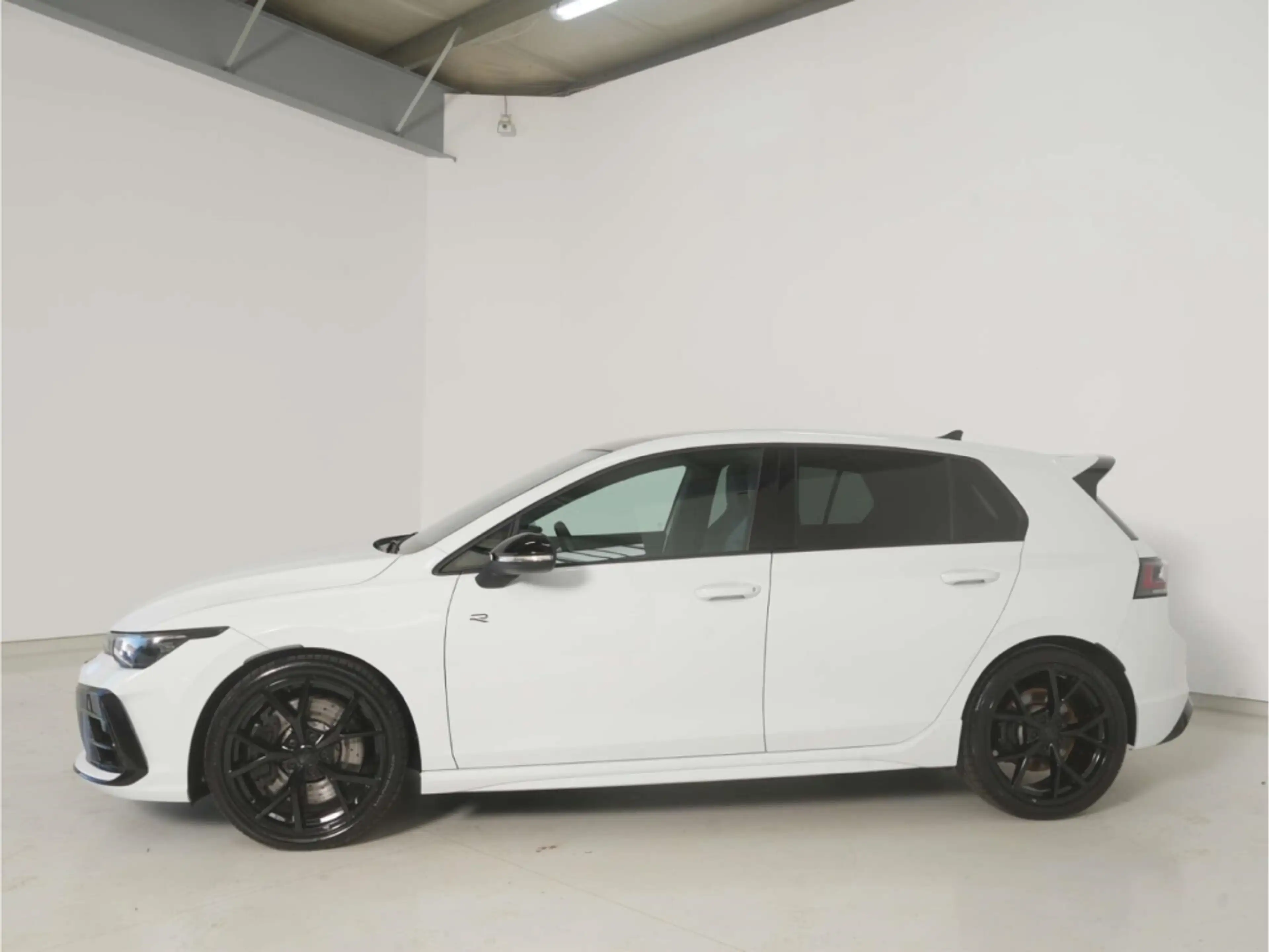 Volkswagen Golf R 2.0 TSI 4Motion Black Edition — photo 6