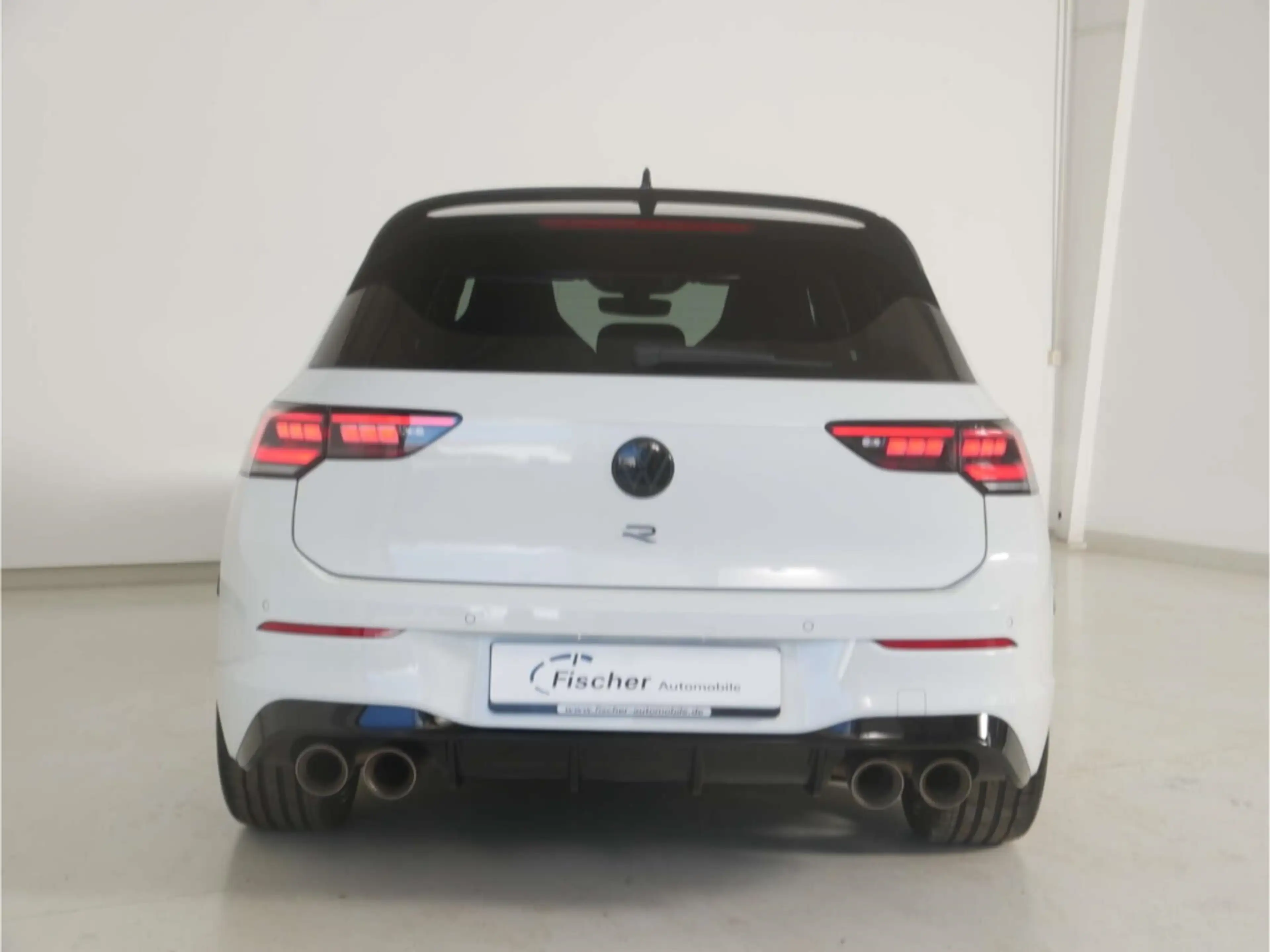 Volkswagen Golf R 2.0 TSI 4Motion Black Edition — photo 7
