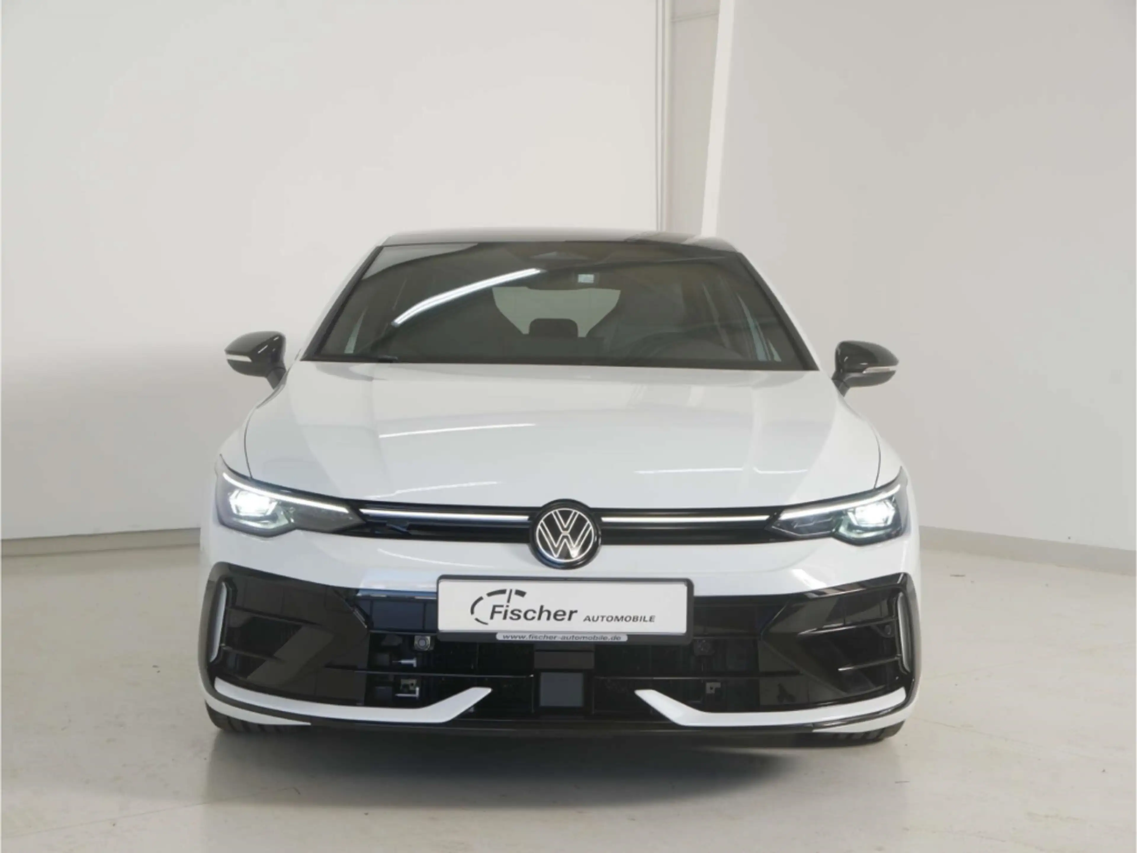 Volkswagen Golf R 2.0 TSI 4Motion Black Edition — photo 3