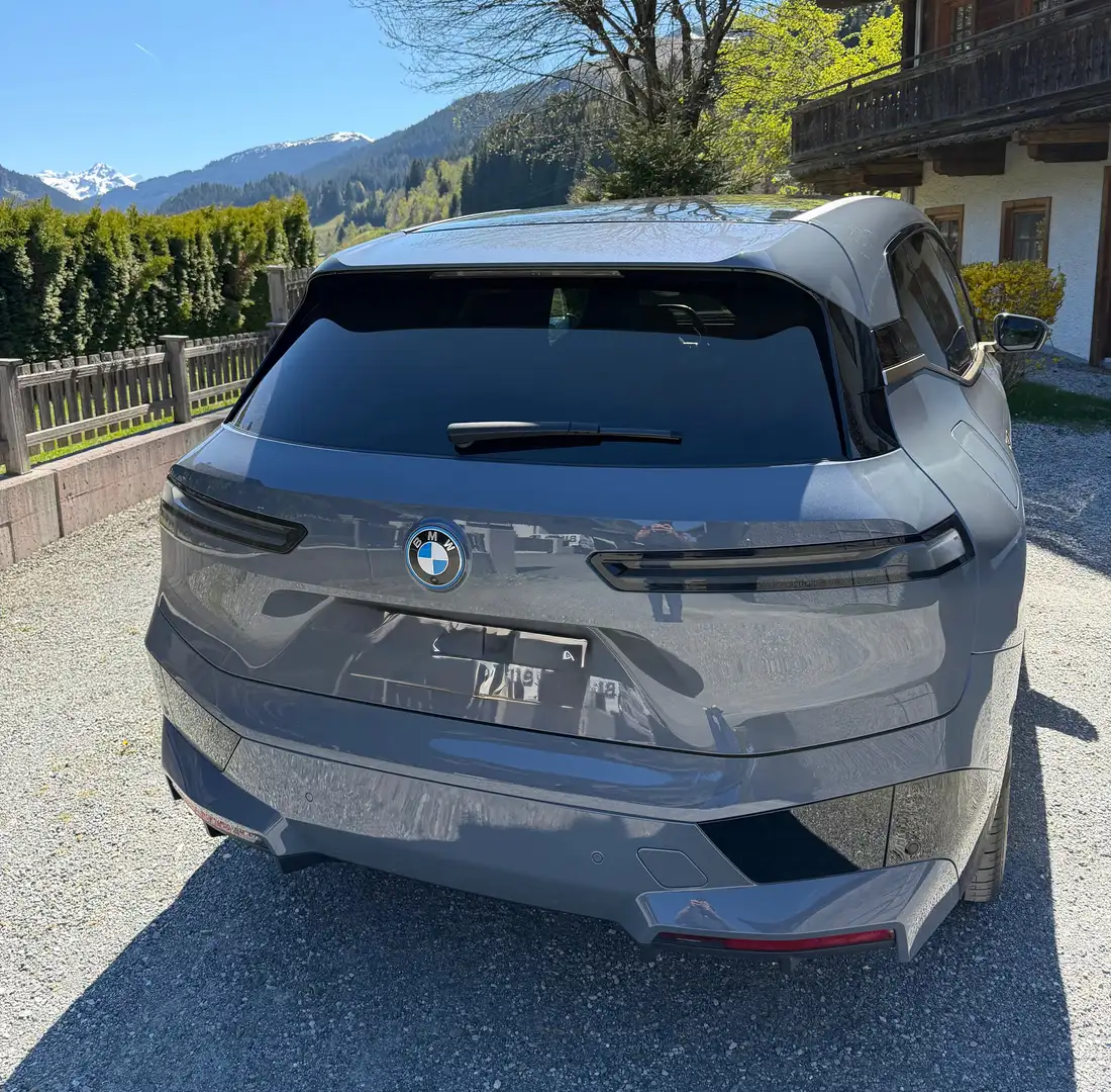 BMW iX iX xDrive Laserlicht, H&K,AHK, Pano, Massage, Sitzlüftung, Vollleder Blau - 2