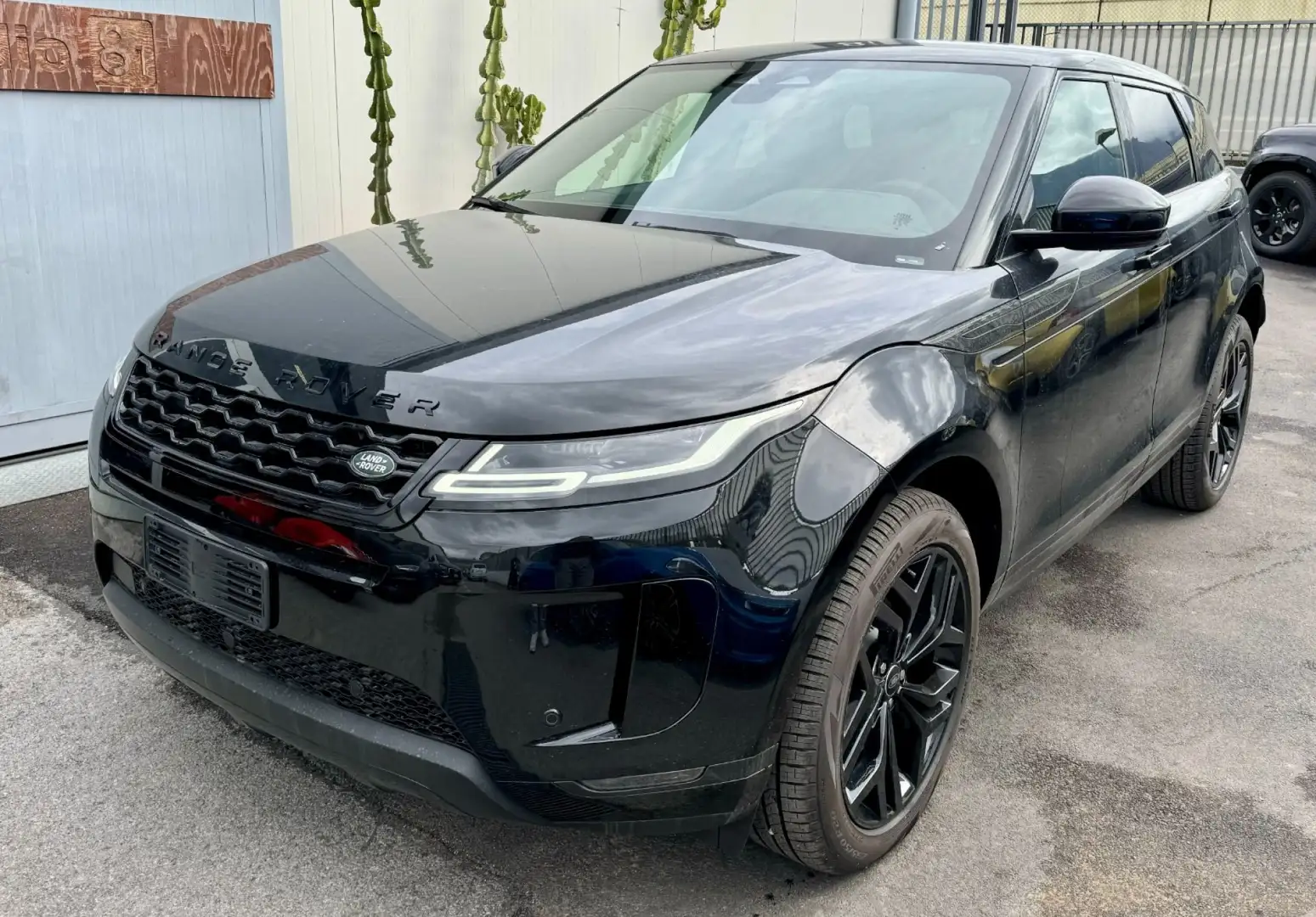 Land Rover Range Rover Evoque 2.0D I4 163 CV AWD Auto SE Černá - 1