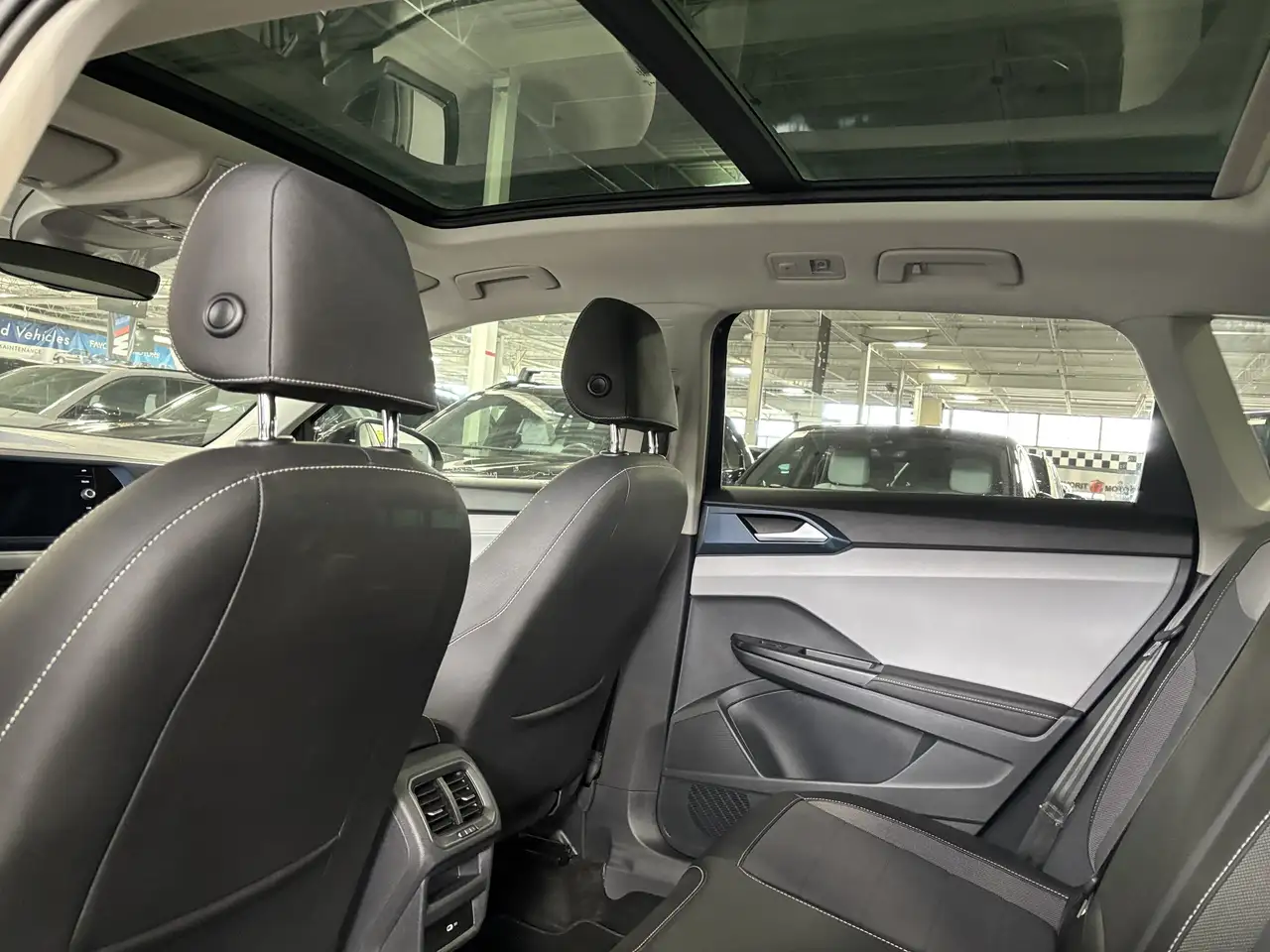 Volkswagen Taos снимка Volkswagen Taos