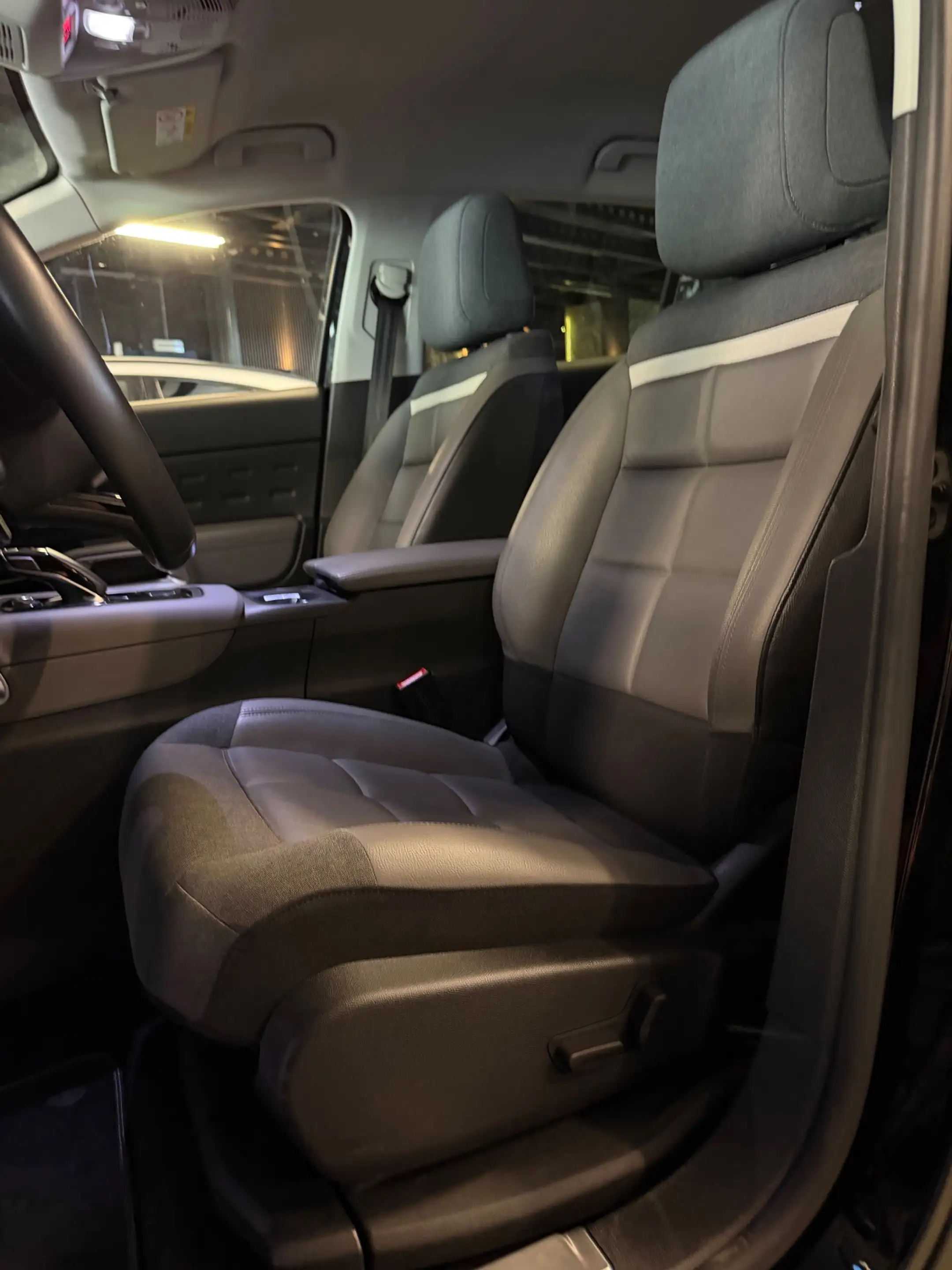 Citroen C5 Aircross 1.6 Plug-in Hybrid 225 Business Plus — photo 22