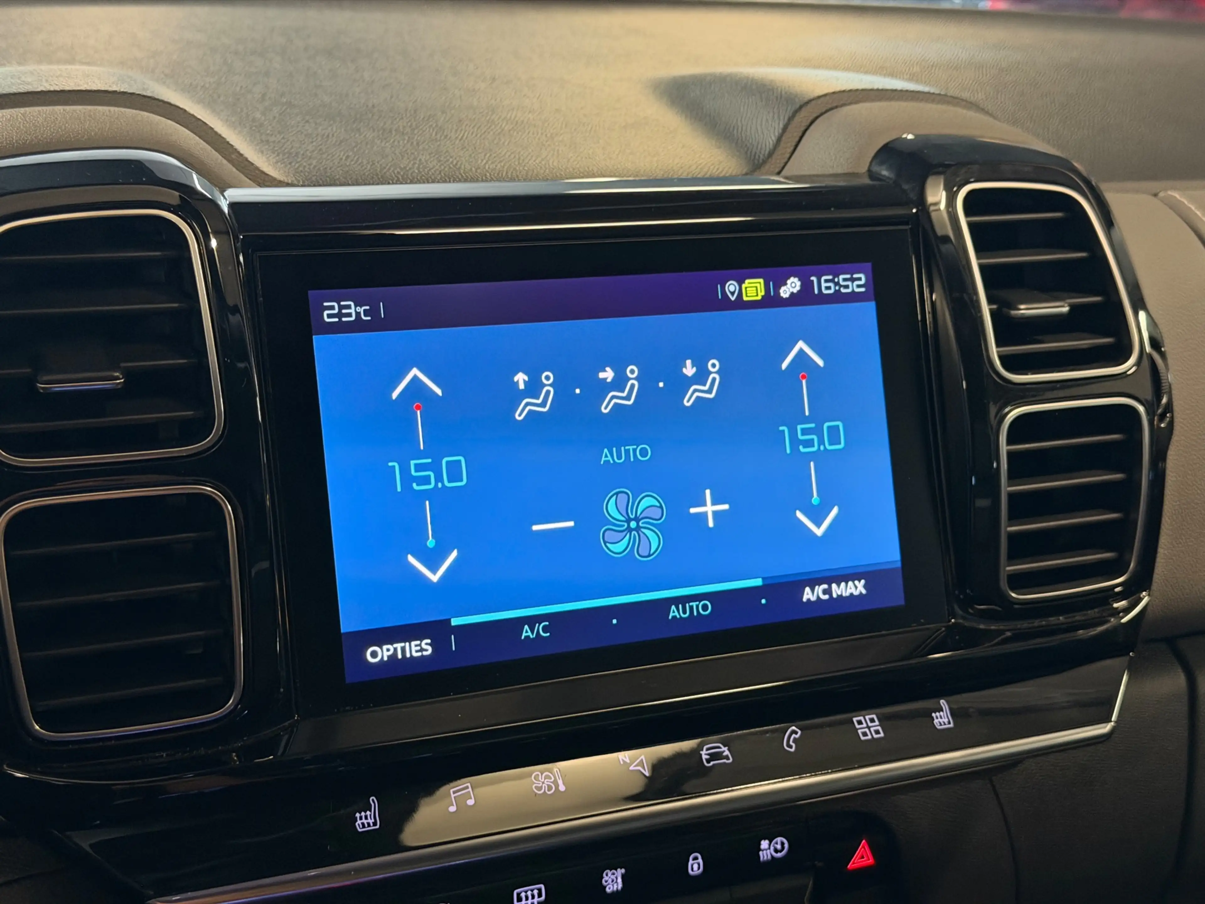 Citroen C5 Aircross 1.6 Plug-in Hybrid 225 Business Plus — photo 19