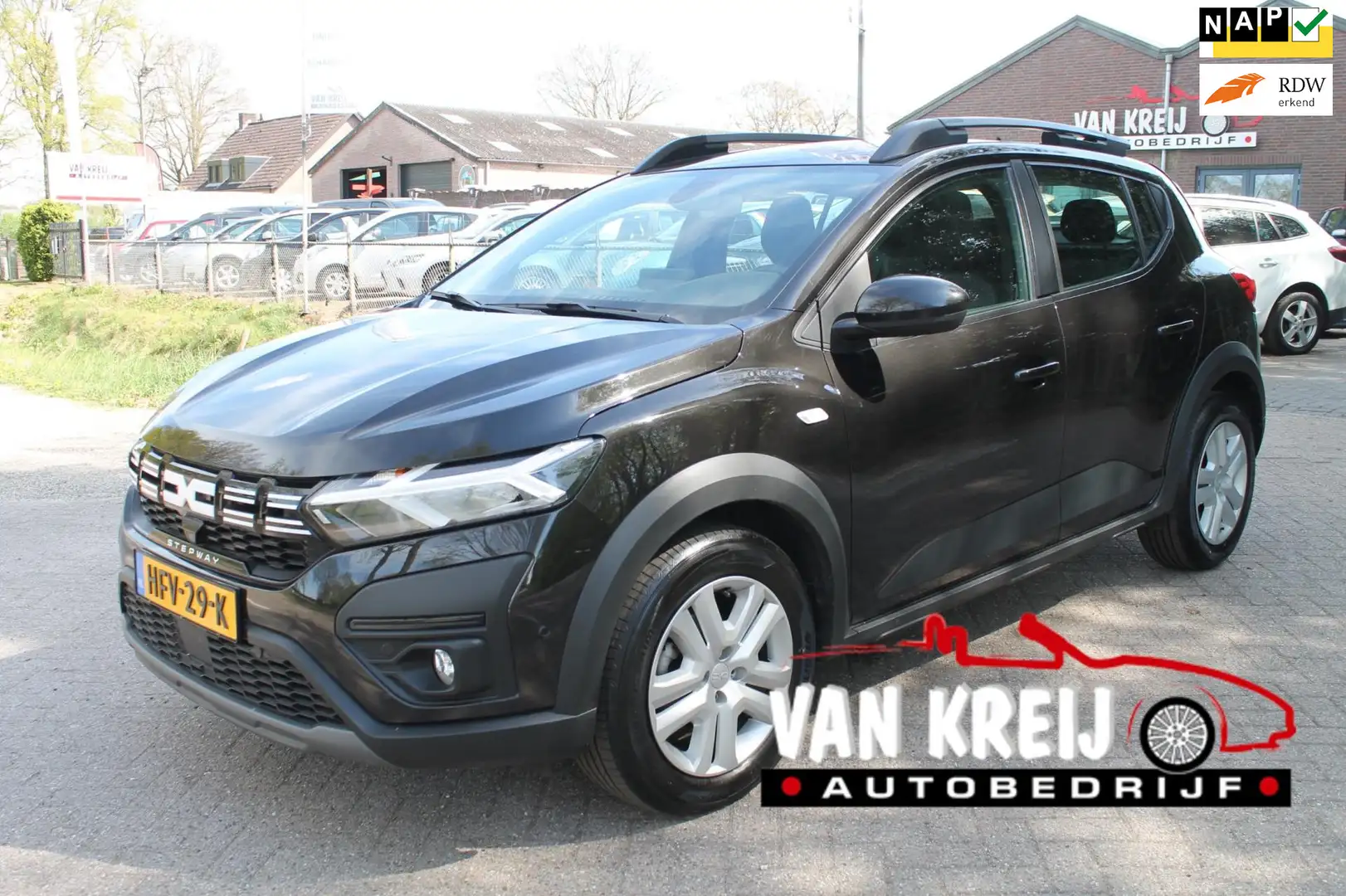 Dacia Sandero Stepway 1.0 TCe 90 Extreme, Automaat, Clima, Navi Noir - 1