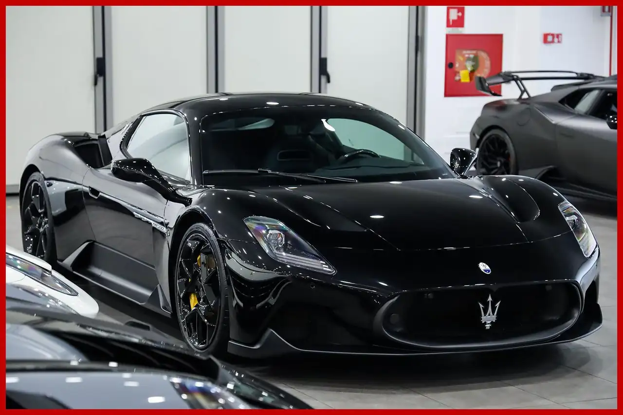 Maserati MC20 2022