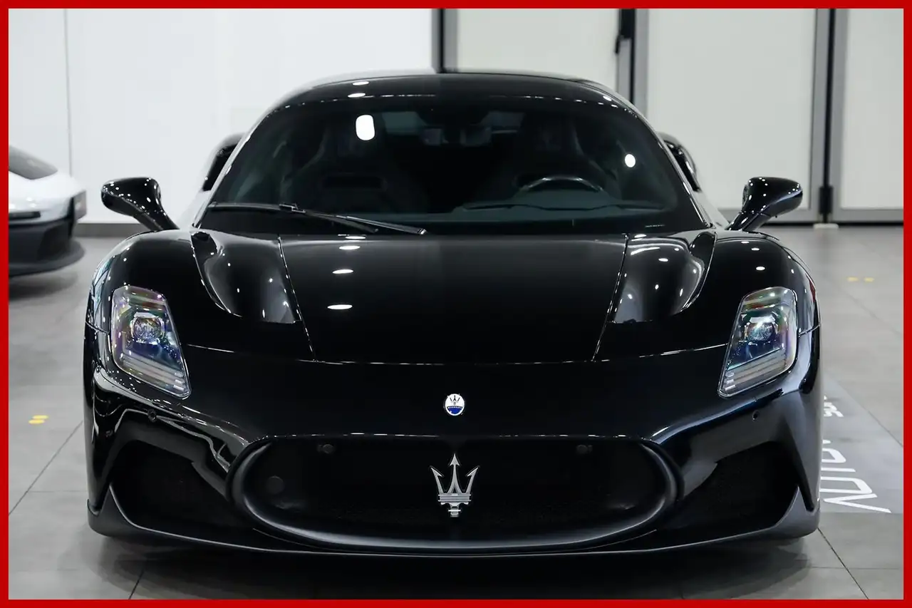 Maserati MC20 2022