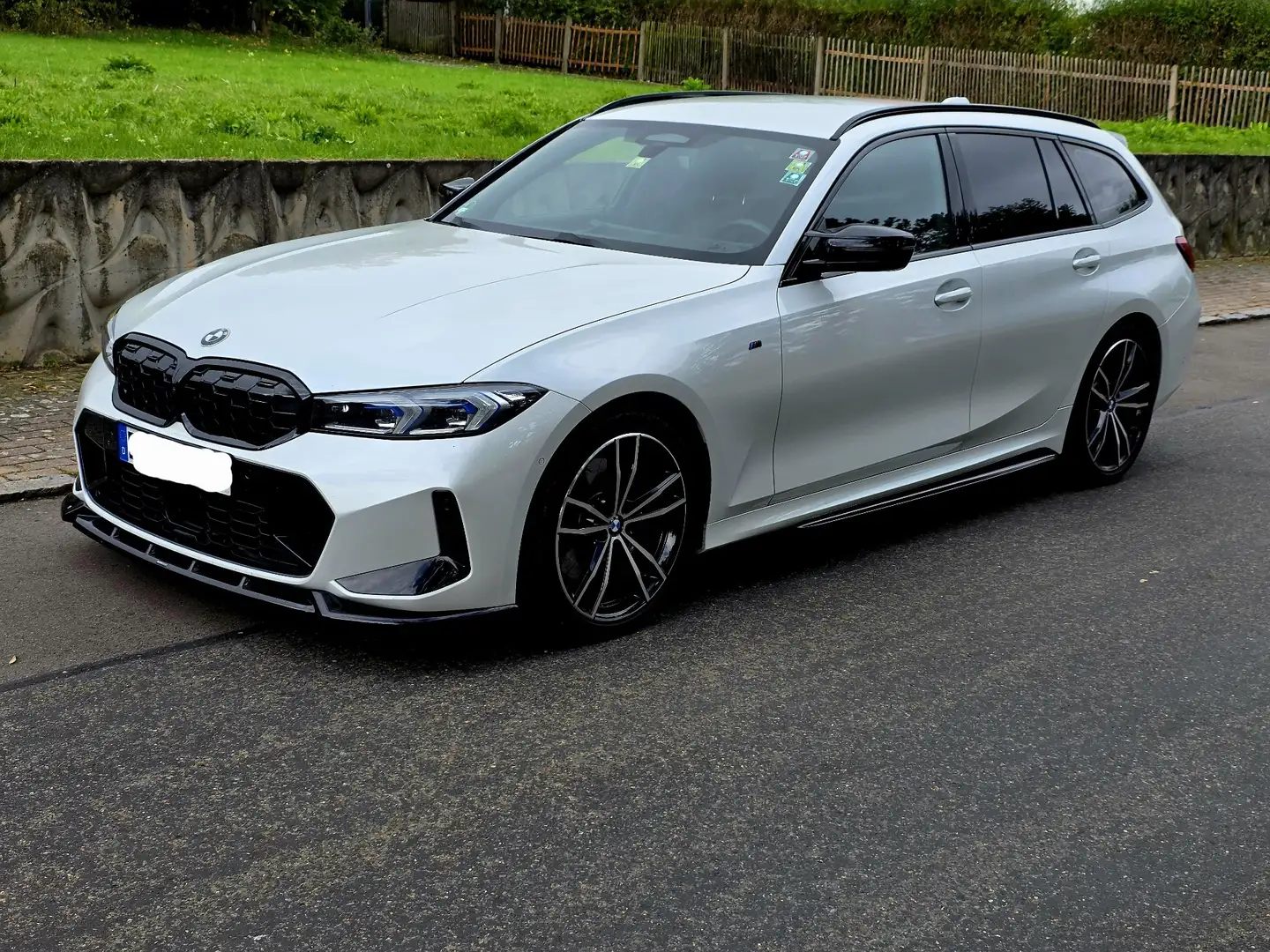 BMW 320 320d Touring Aut. M Sport M Performance - 2