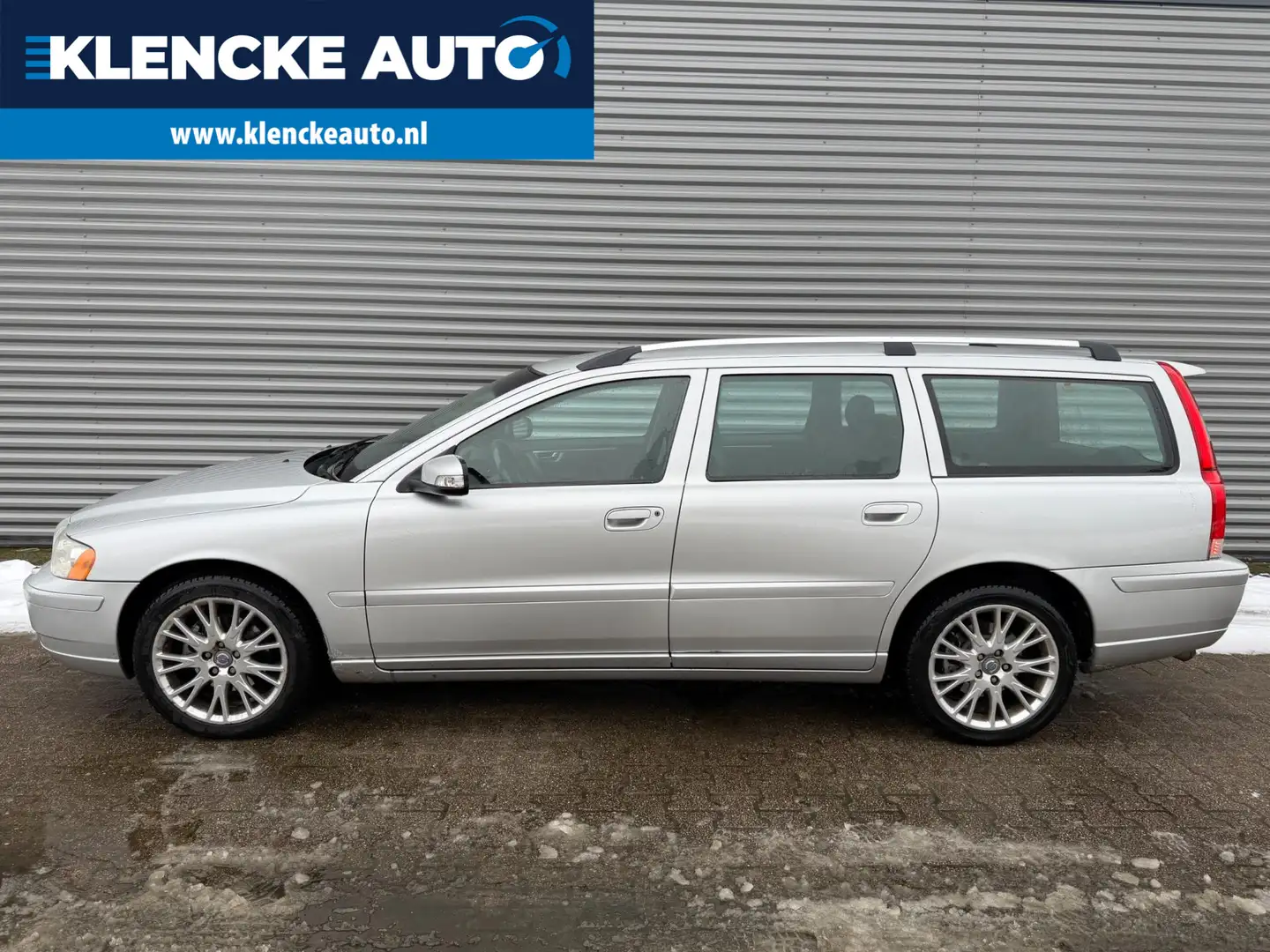 Volvo V70 2.4 Edition Sport 263.436km TOPSTAAT 5-cilinder Bi Grau - 2