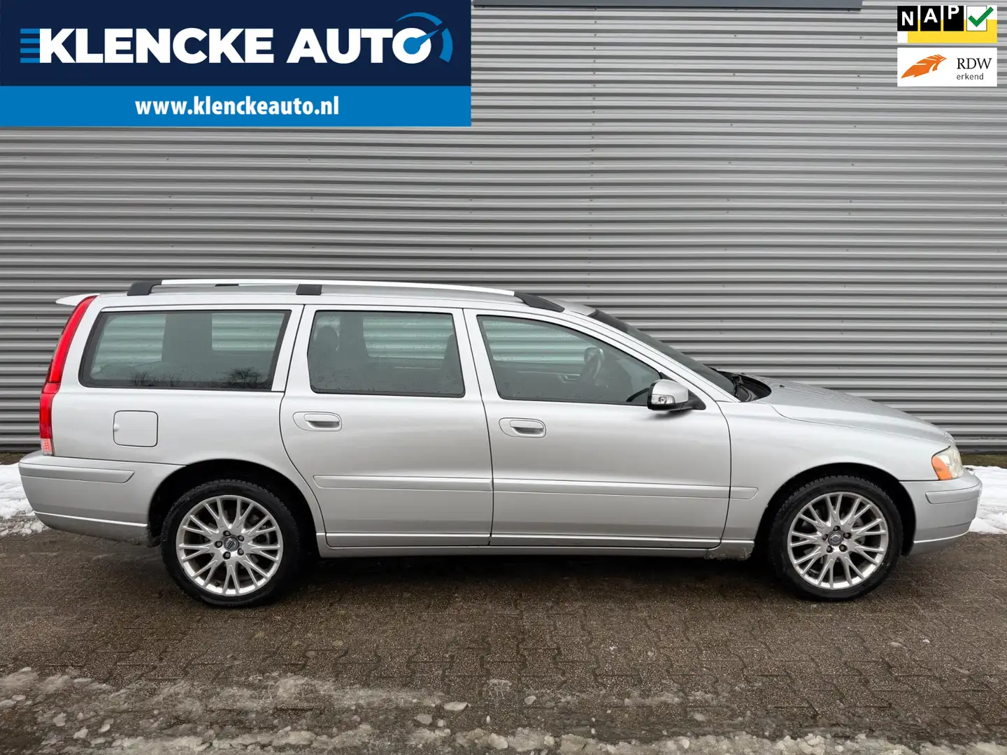 Volvo V70 2.4 Edition Sport 263.436km TOPSTAAT 5-cilinder Bi Grau - 1