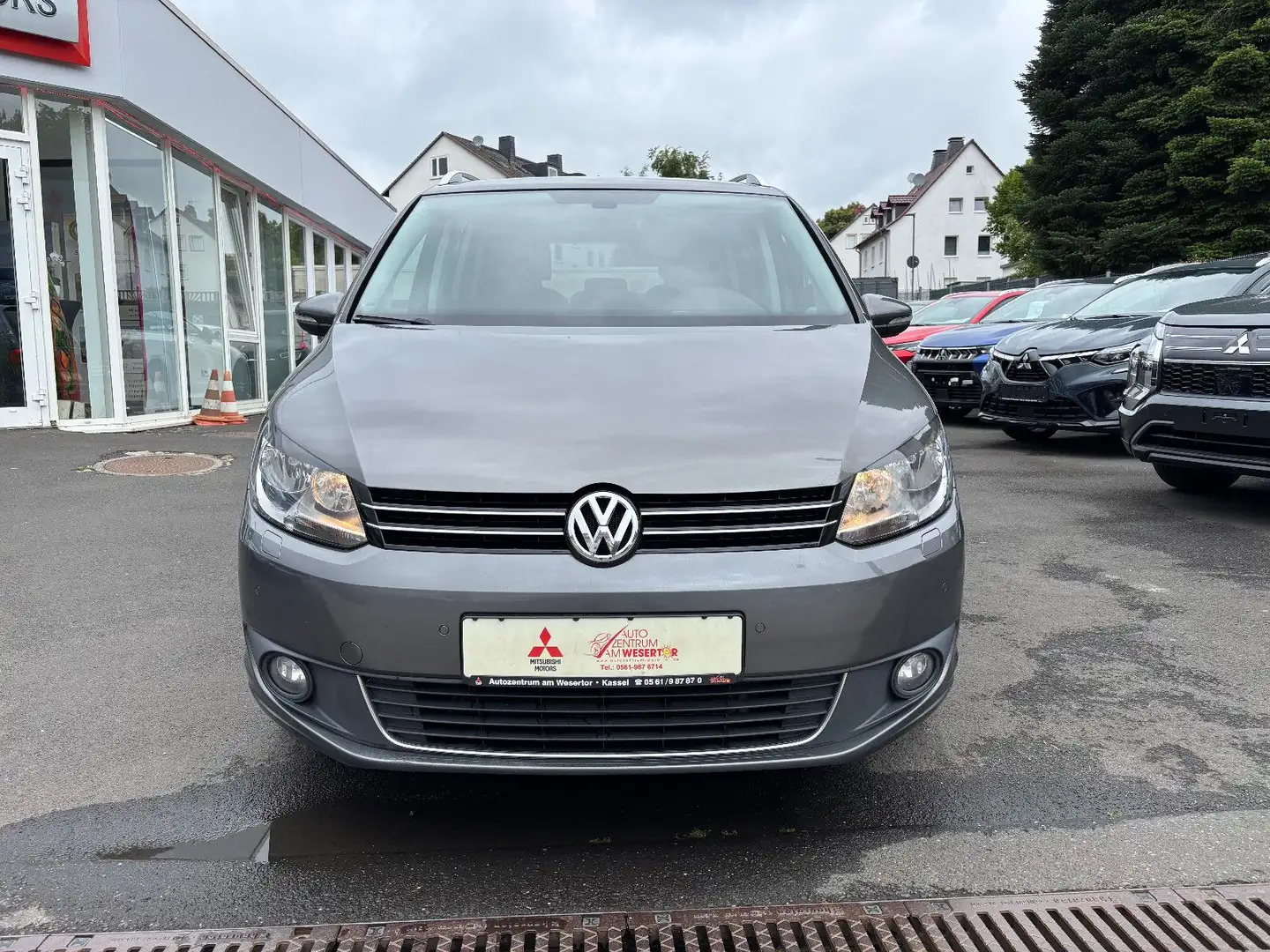 Volkswagen Touran Cup Grau - 2