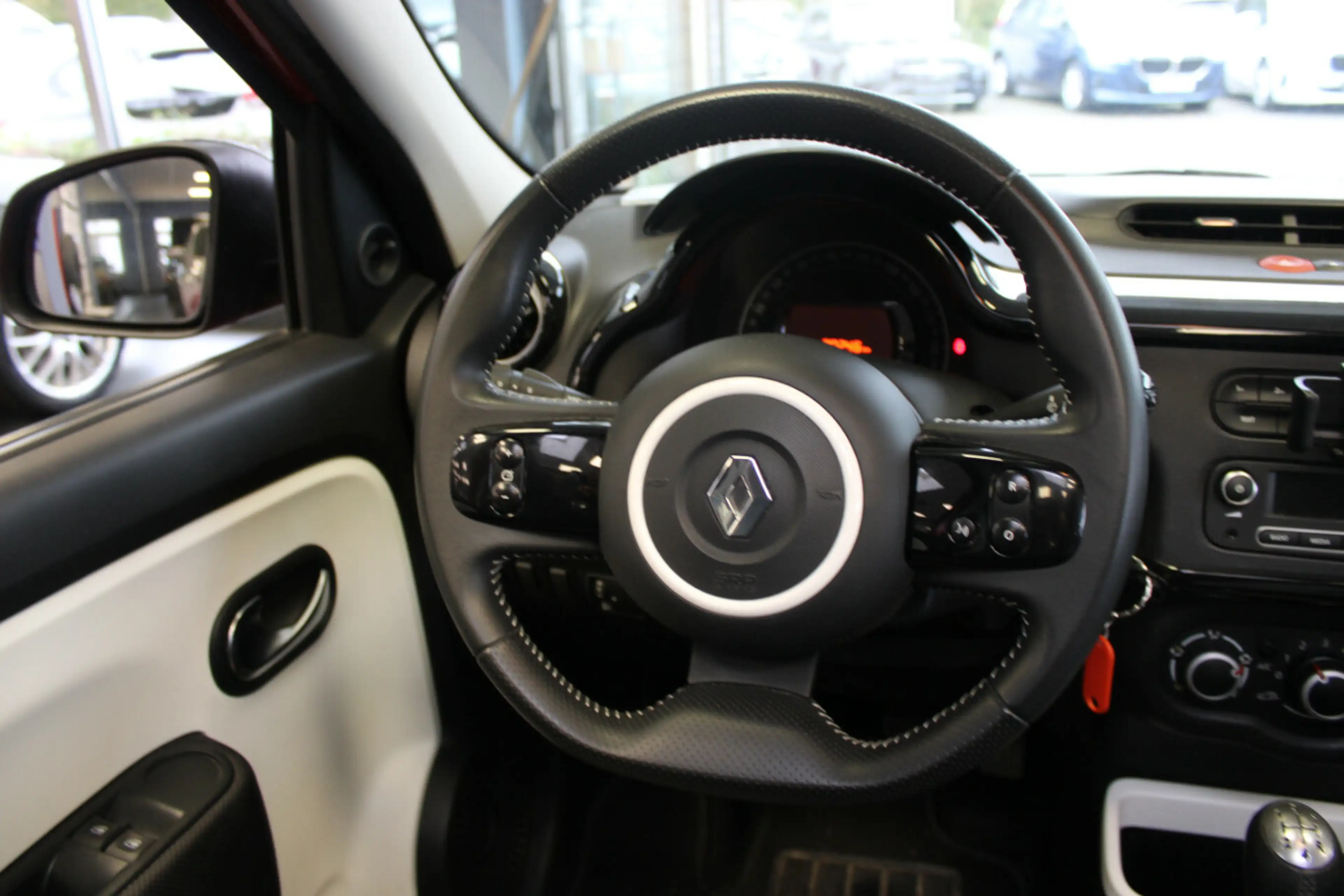 Renault Twingo SCe 70 LIMITED - Faltschiebedach - — photo 9