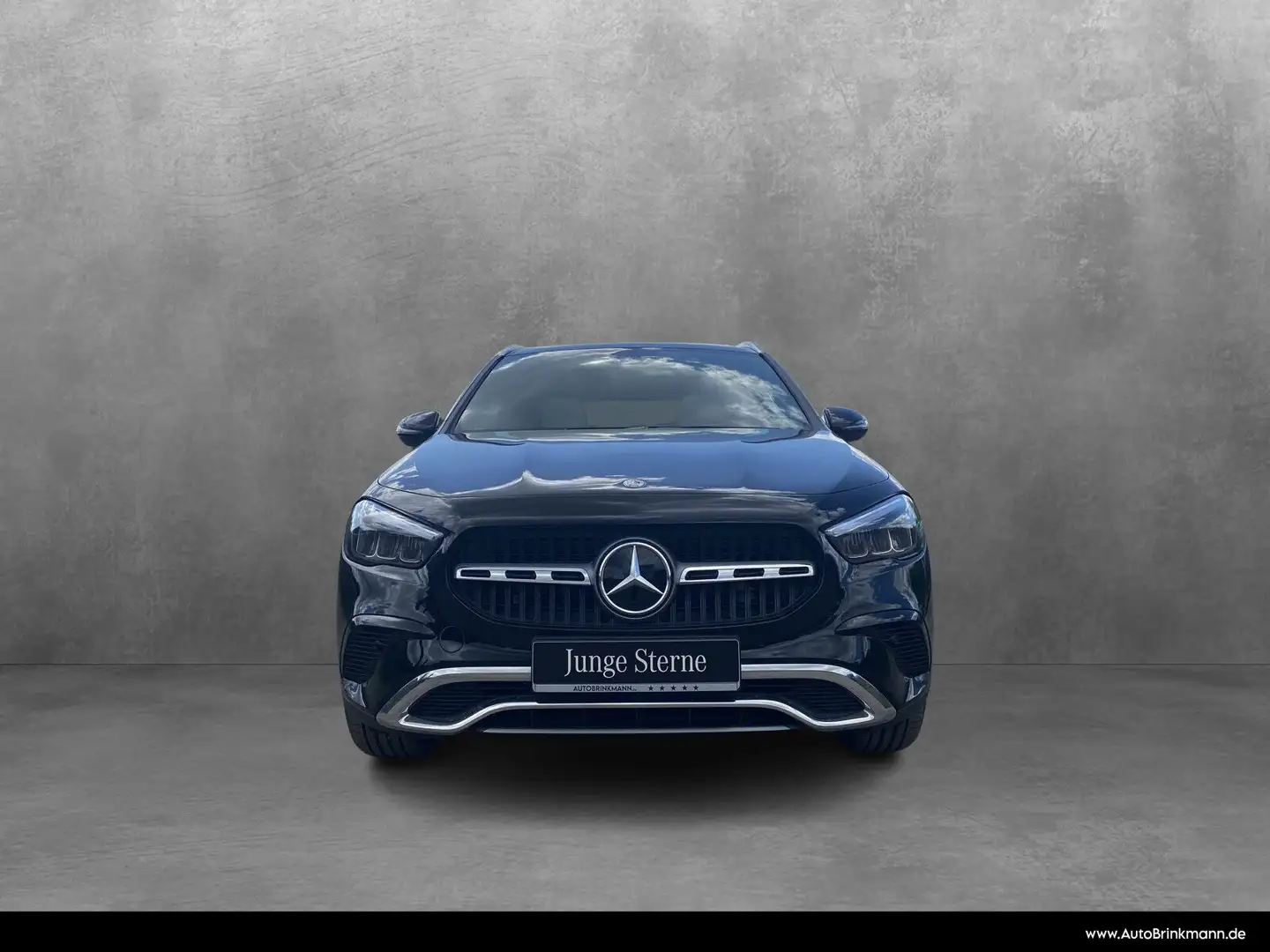 Mercedes-Benz GLA 180 GLA 180 Progressive/Panorama/LED/SHZ/Parktronic Zwart - 2