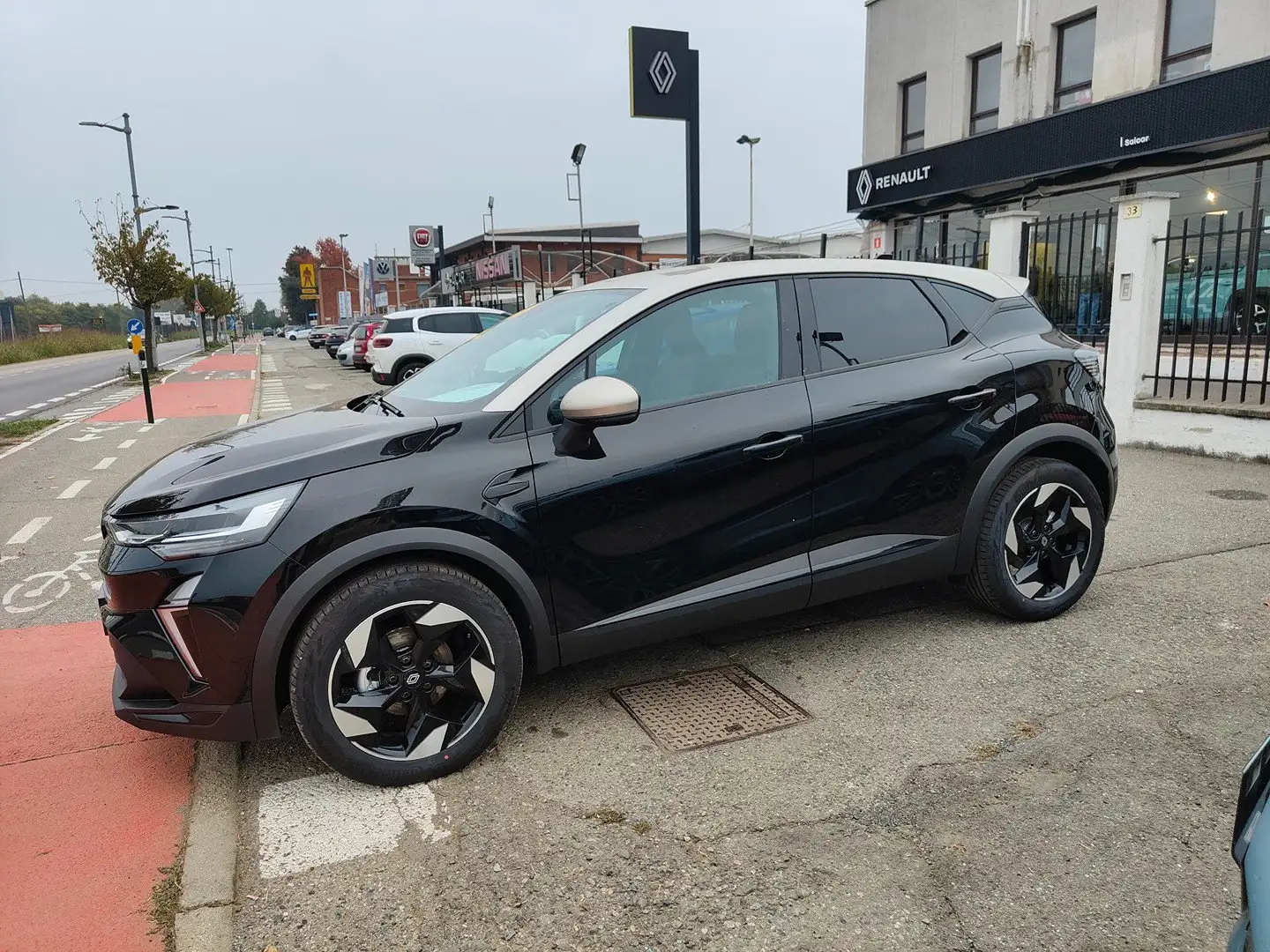 Renault Captur 1.0 ECO-G 100 CV Techno Zwart - 2