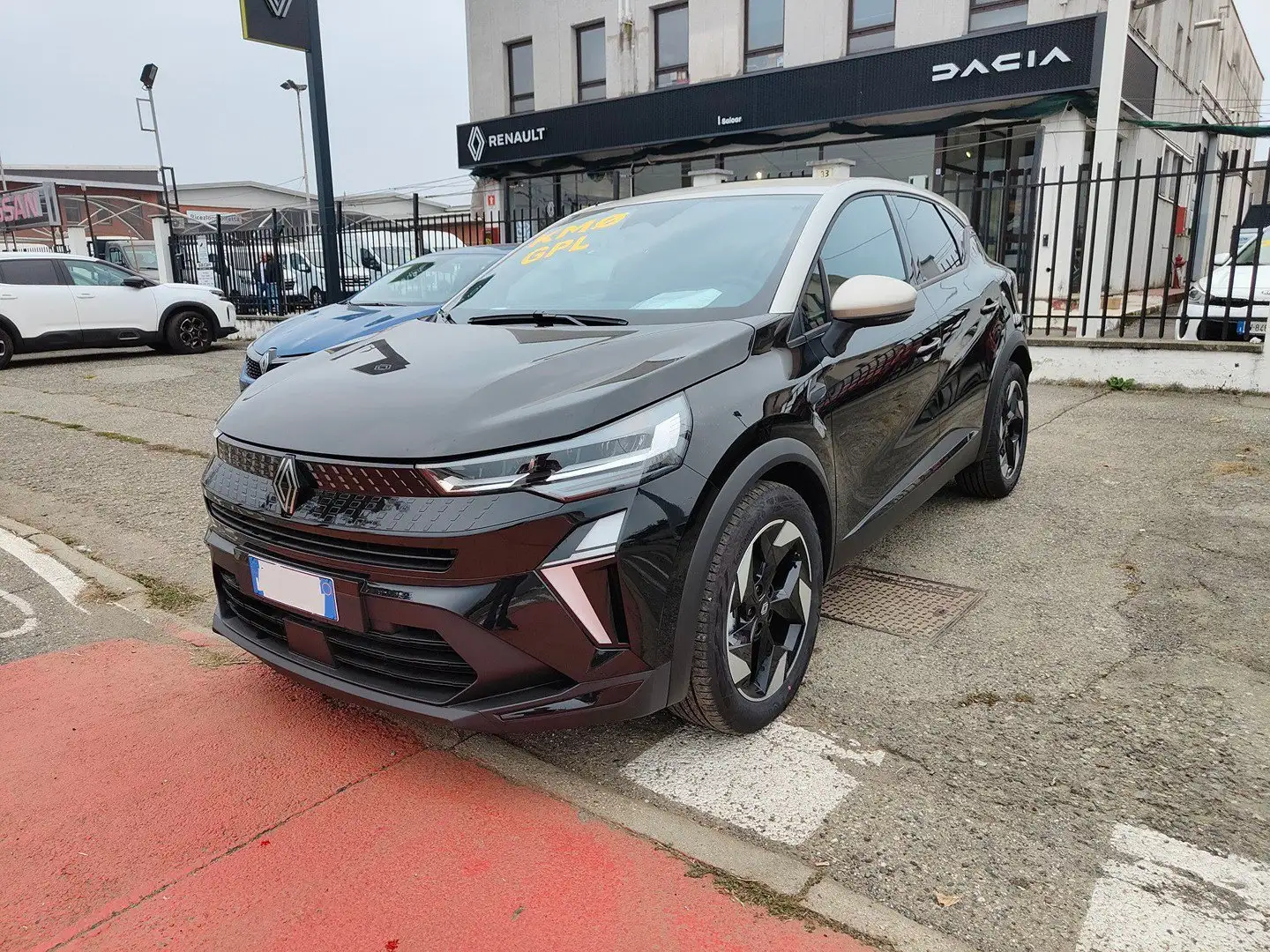 Renault Captur 1.0 ECO-G 100 CV Techno Zwart - 1