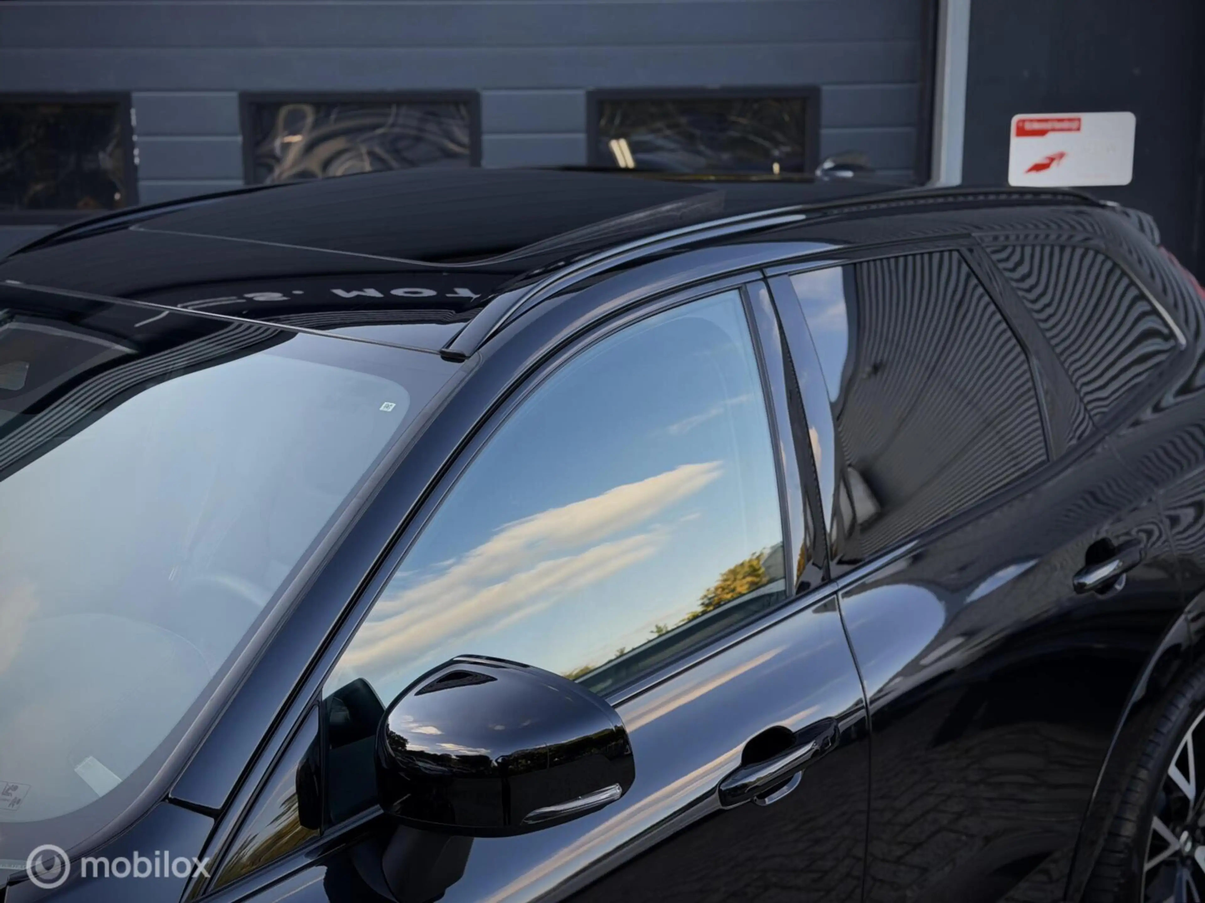 Volvo XC60 2.0 B5 R-Design Dark 360°, Luchtvering, 22 Inch, P — photo 10