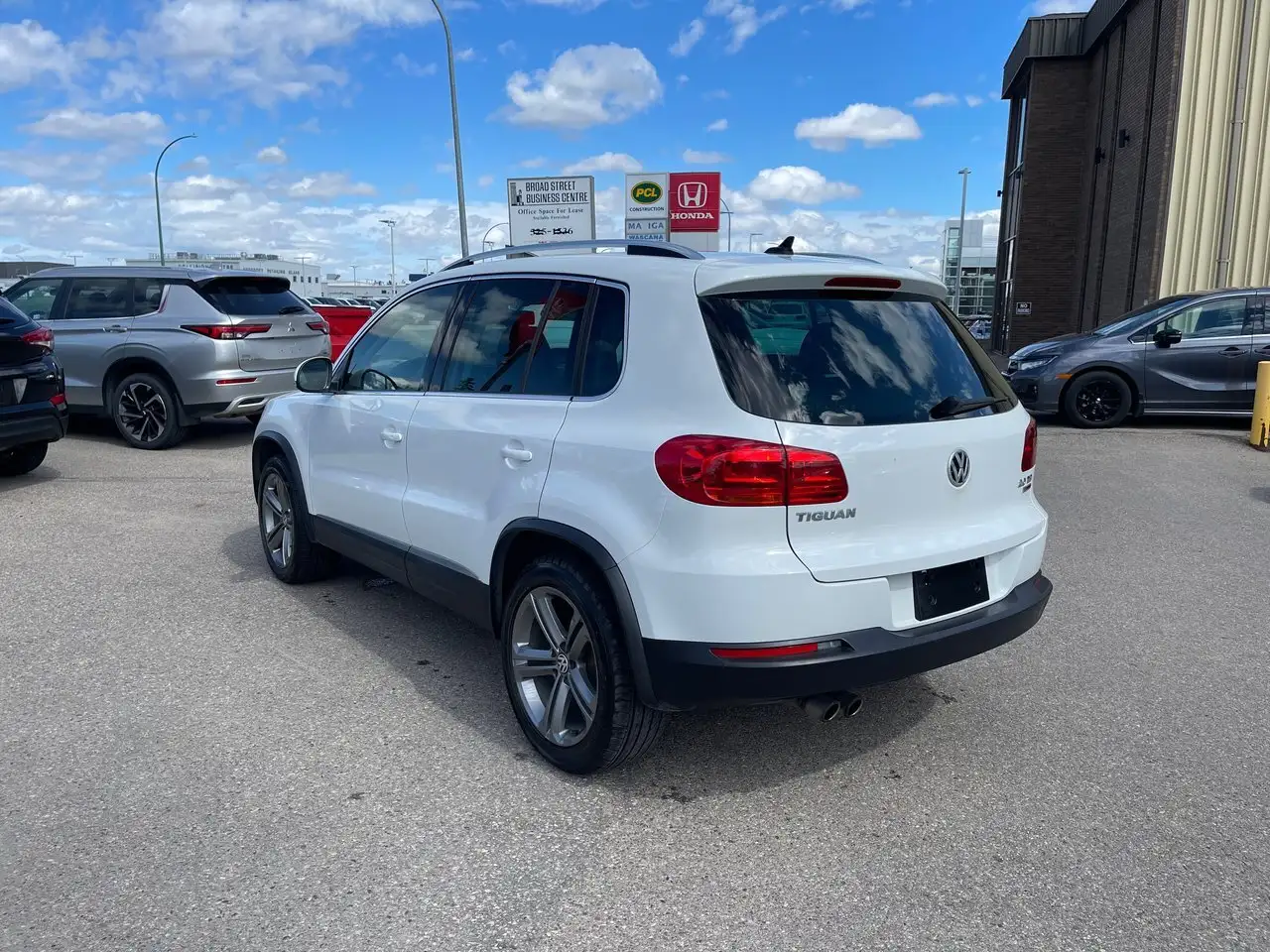 Volkswagen Tiguan снимка Volkswagen Tiguan