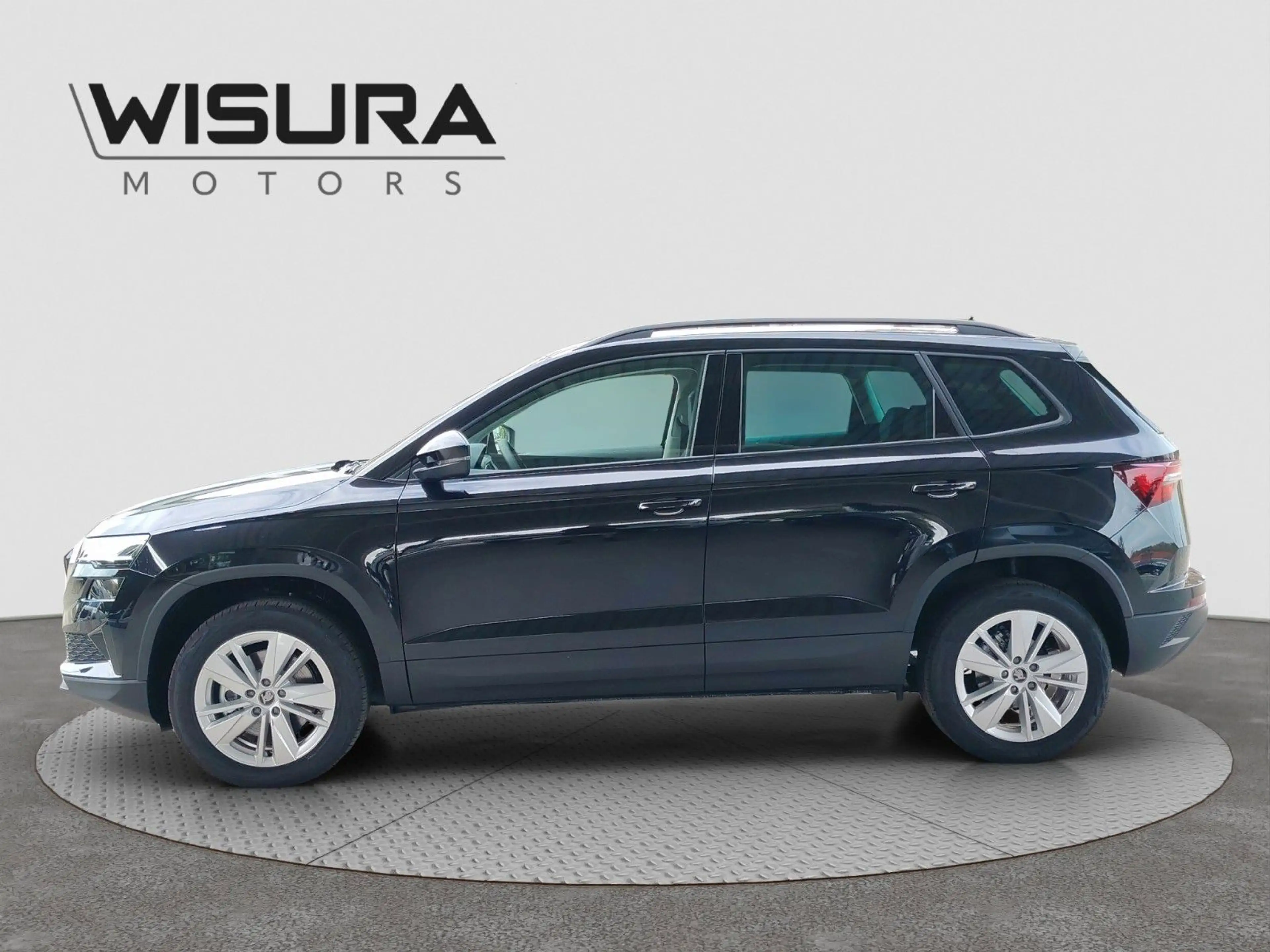 Skoda Karoq Selection 1,5 TSI DSG AHK ACC LED — photo 3