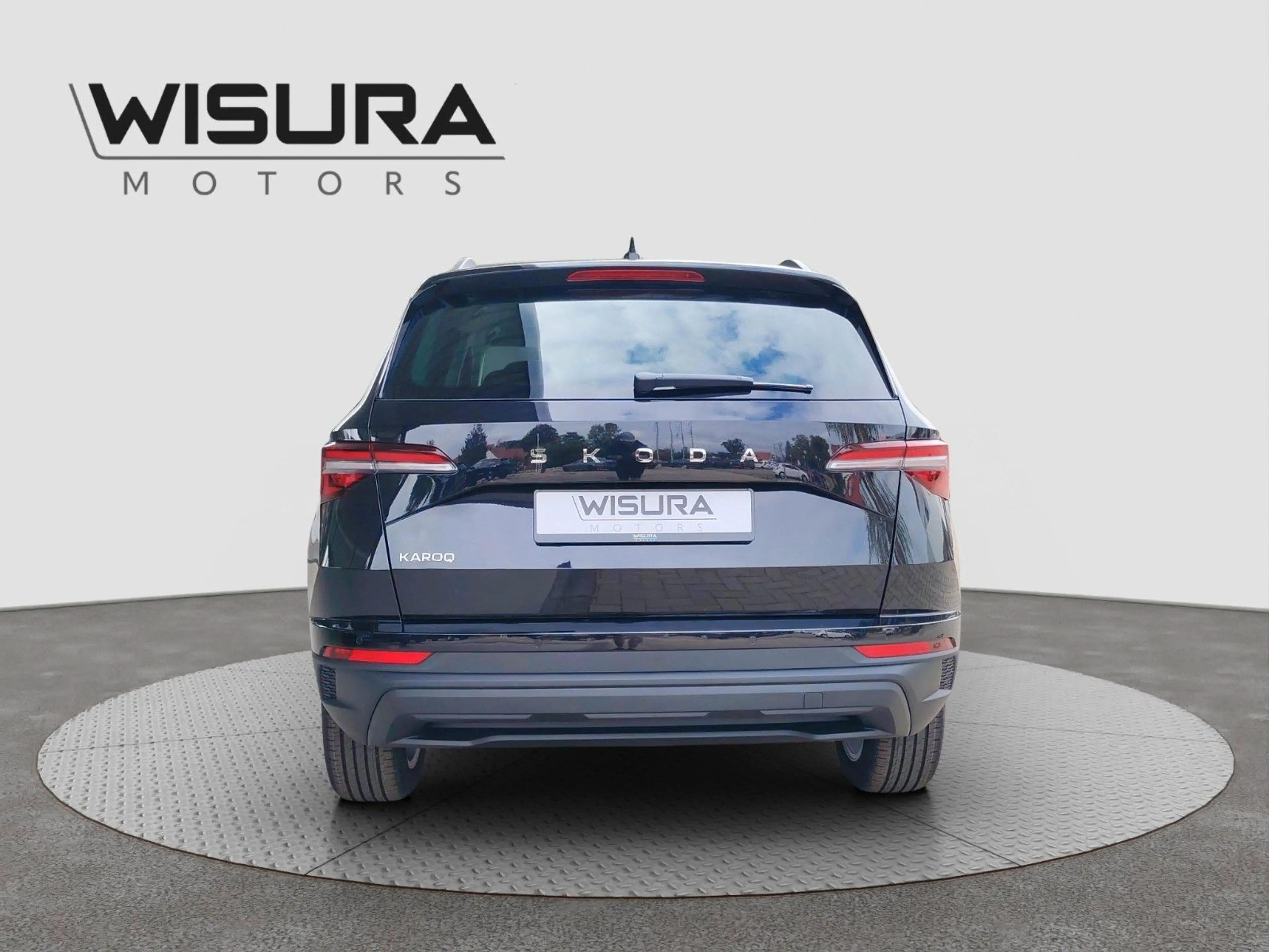 Skoda Karoq Selection 1,5 TSI DSG AHK ACC LED — photo 9