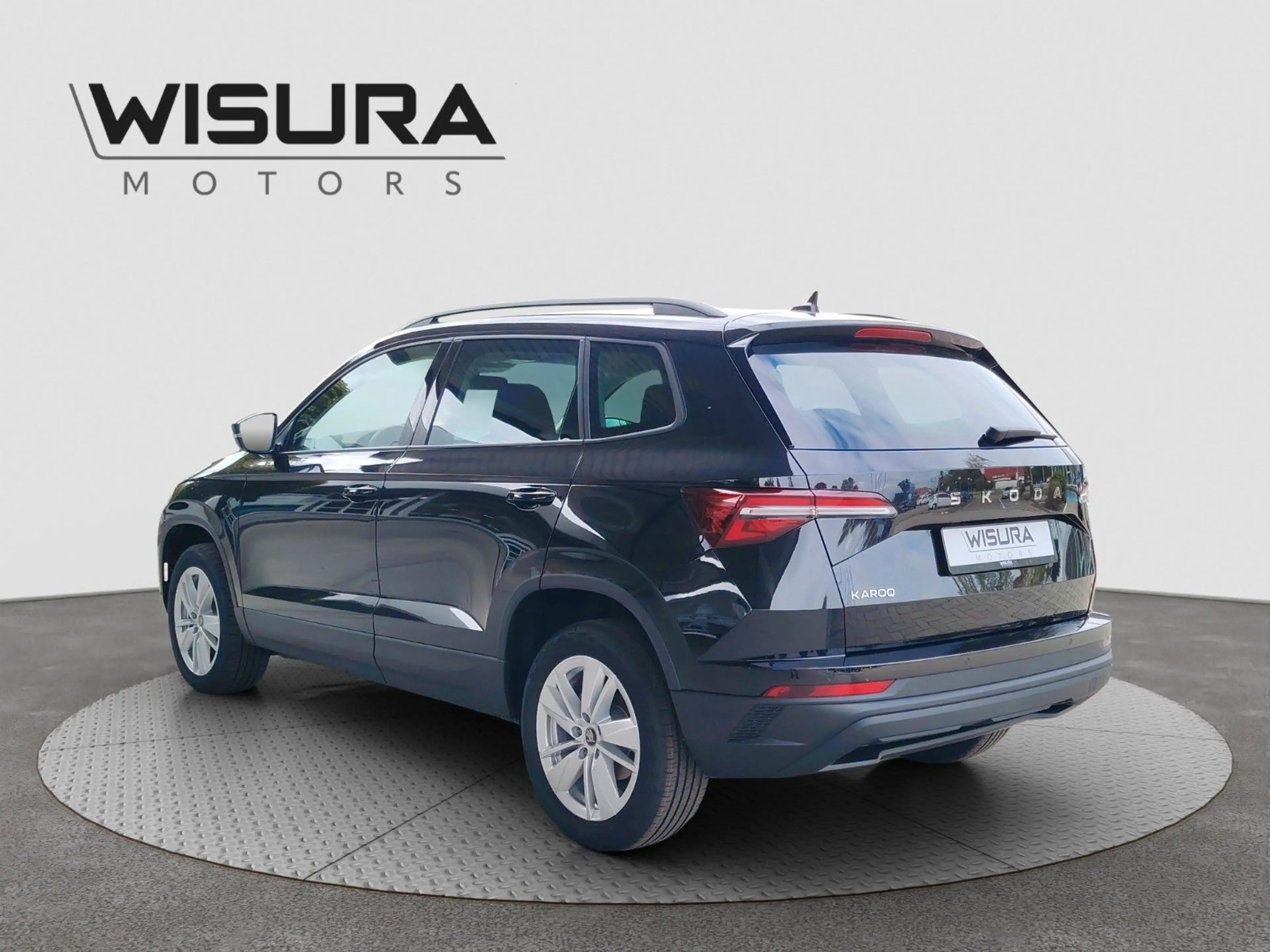 Skoda Karoq Selection 1,5 TSI DSG AHK ACC LED — photo 4