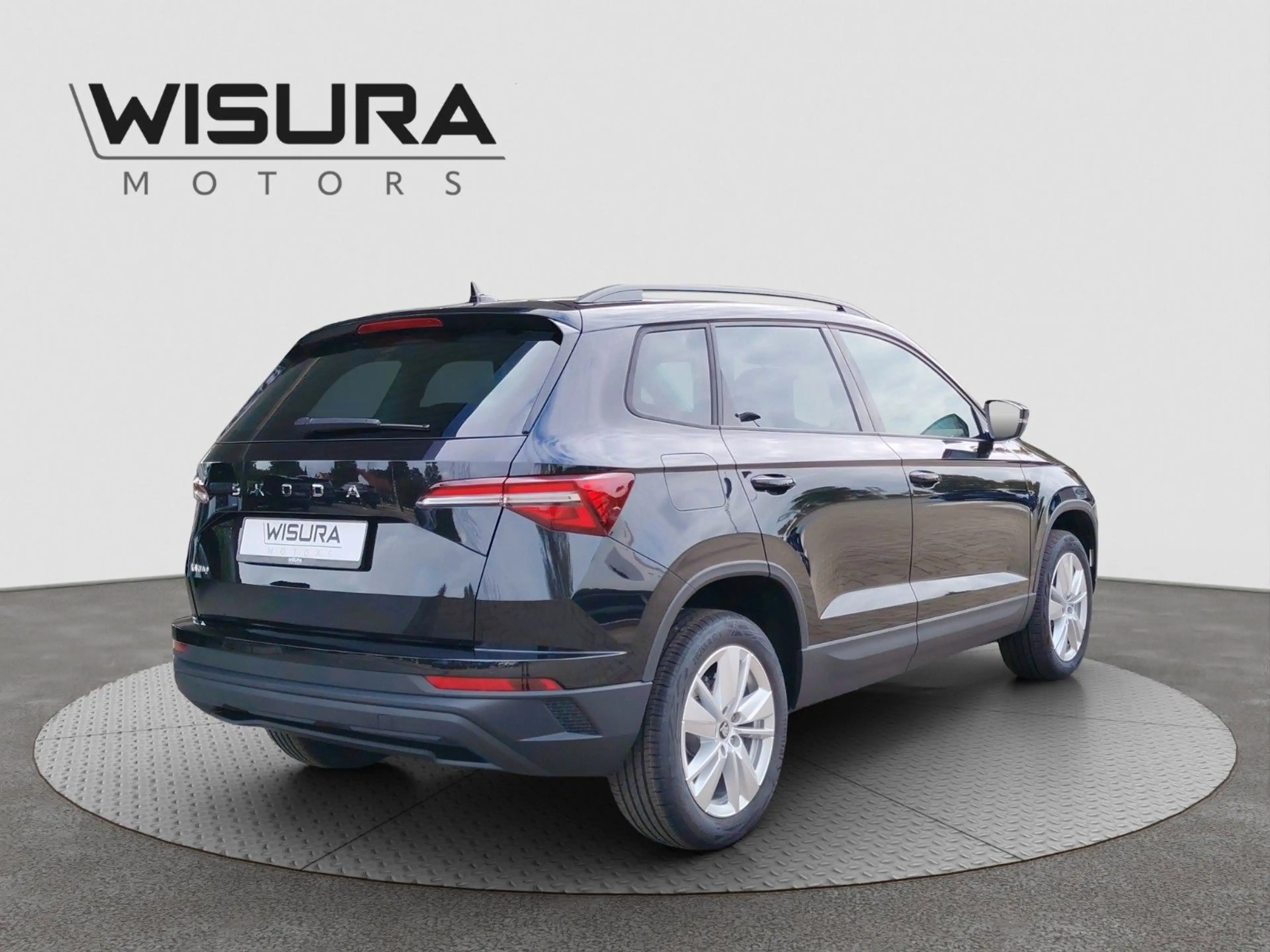Skoda Karoq Selection 1,5 TSI DSG AHK ACC LED — photo 6