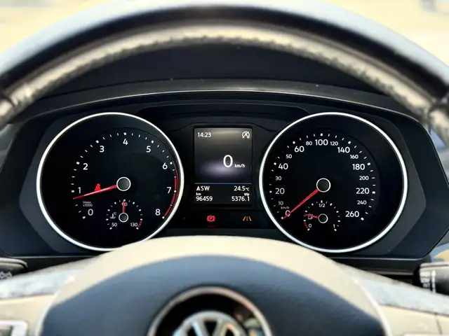 Volkswagen Tiguan view 16