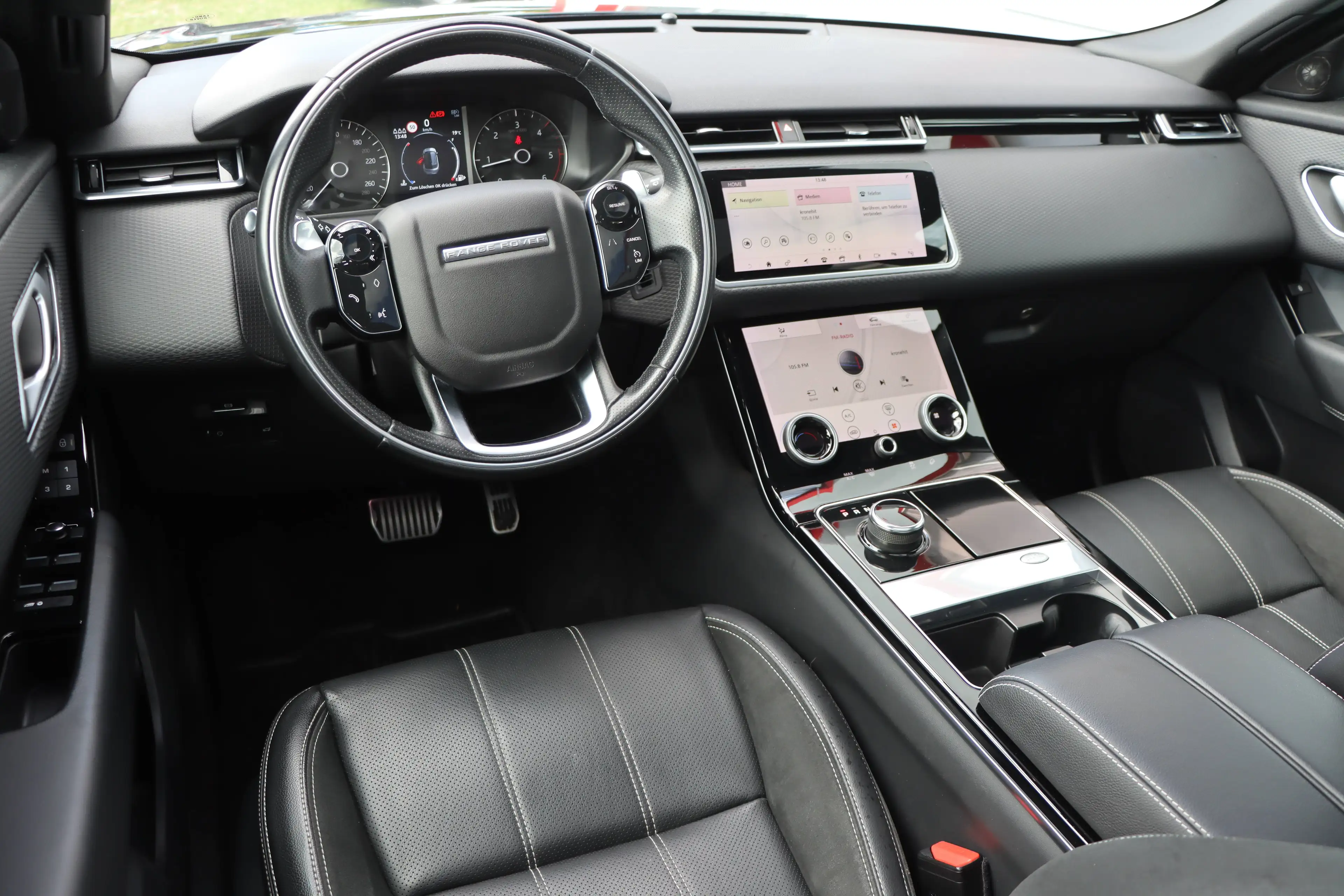 Land Rover Range Rover Velar R-Dynamic S | PANORAMA | LED | LEDER | — photo 8