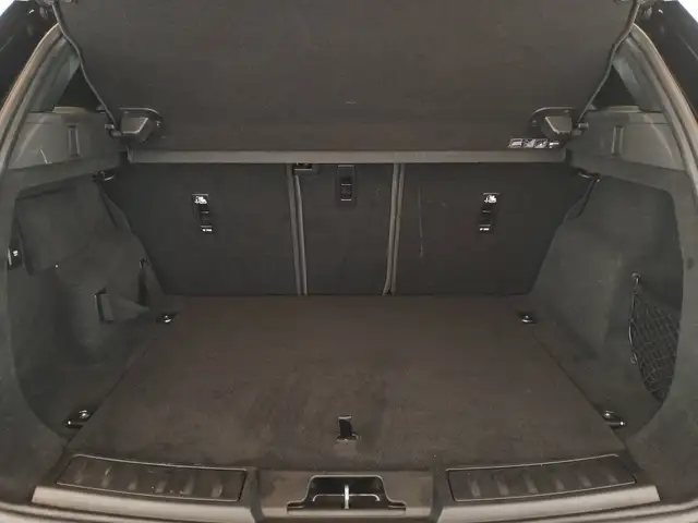 Land Rover Range Rover Evoque view 11