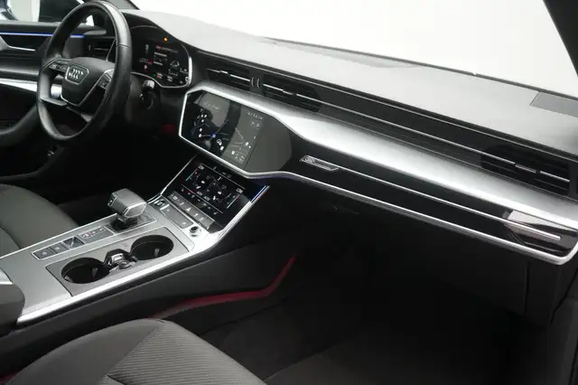 Audi A6 view 5