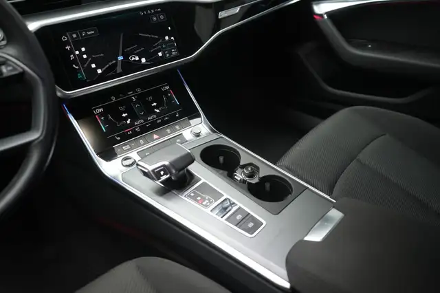 Audi A6 view 15