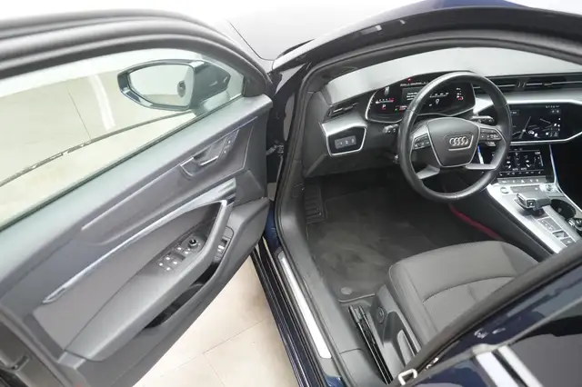 Audi A6 view 9