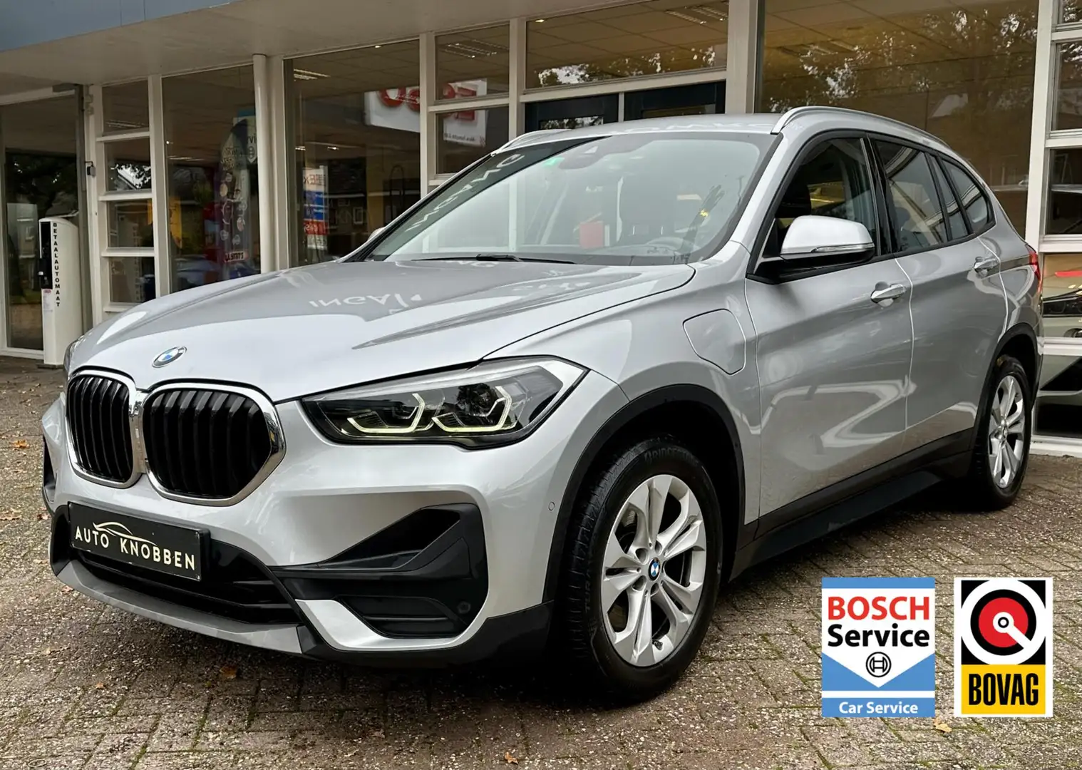 BMW X1 xDrive25e Led, Climat, Navi, Camera, Pdc, LM.. Gris - 1