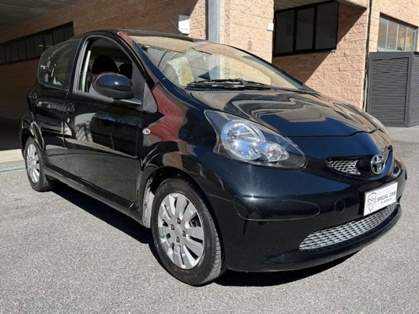 Toyota Aygo 1.0 Sol M-mt Nero - 2