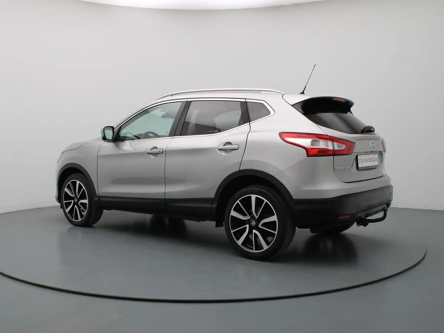 Nissan Qashqai 1.2 Tekna 360° Camera | Cruise | Navi | Parkeersen Grijs - 2