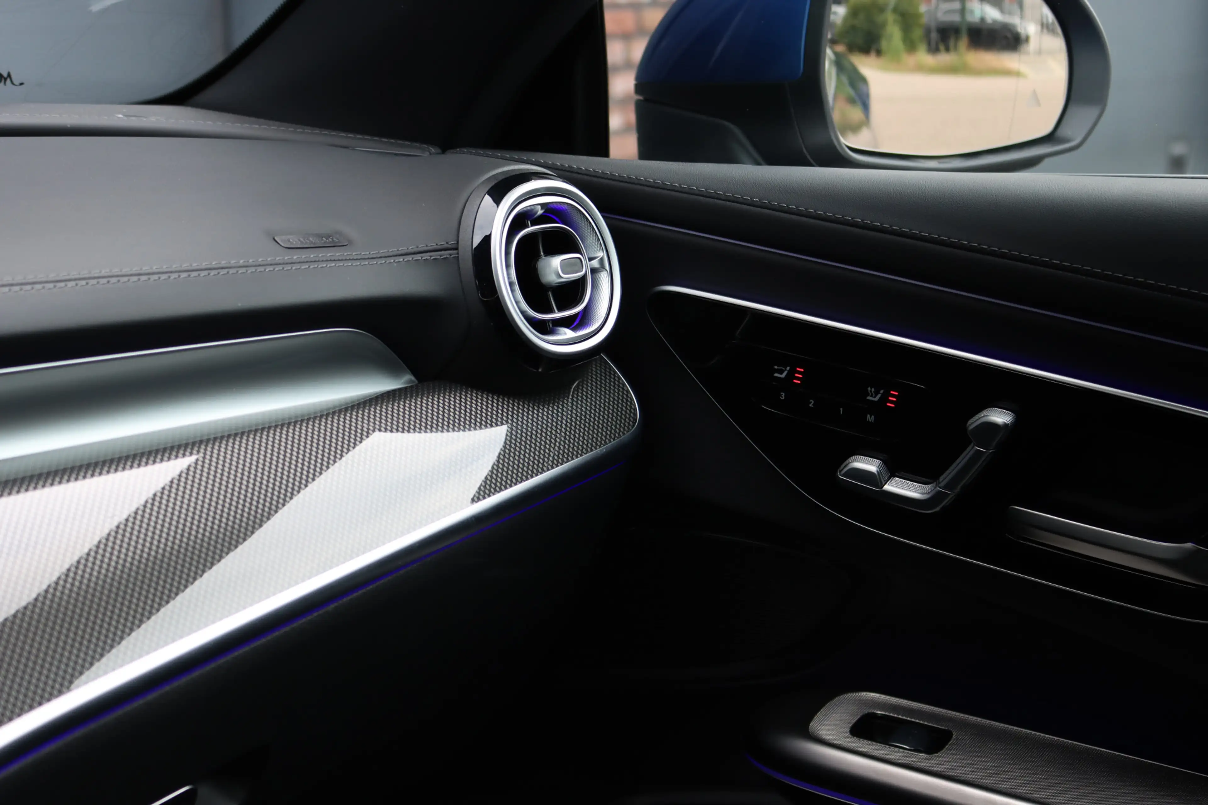 Mercedes-Benz CLE 200 Cabriolet AMG Line | Distronic | Airscarf | Memory — photo 10