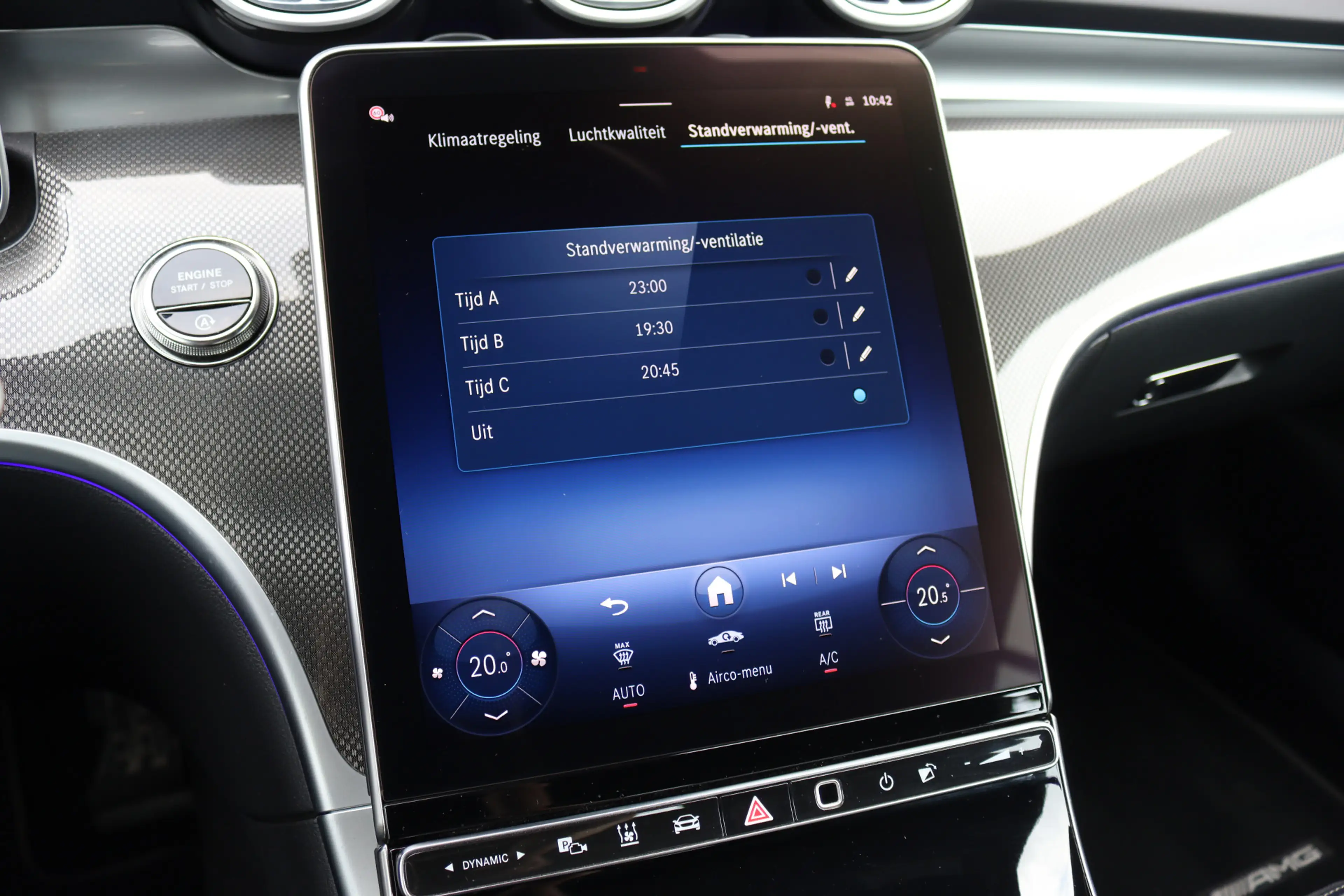 Mercedes-Benz CLE 200 Cabriolet AMG Line | Distronic | Airscarf | Memory — photo 37