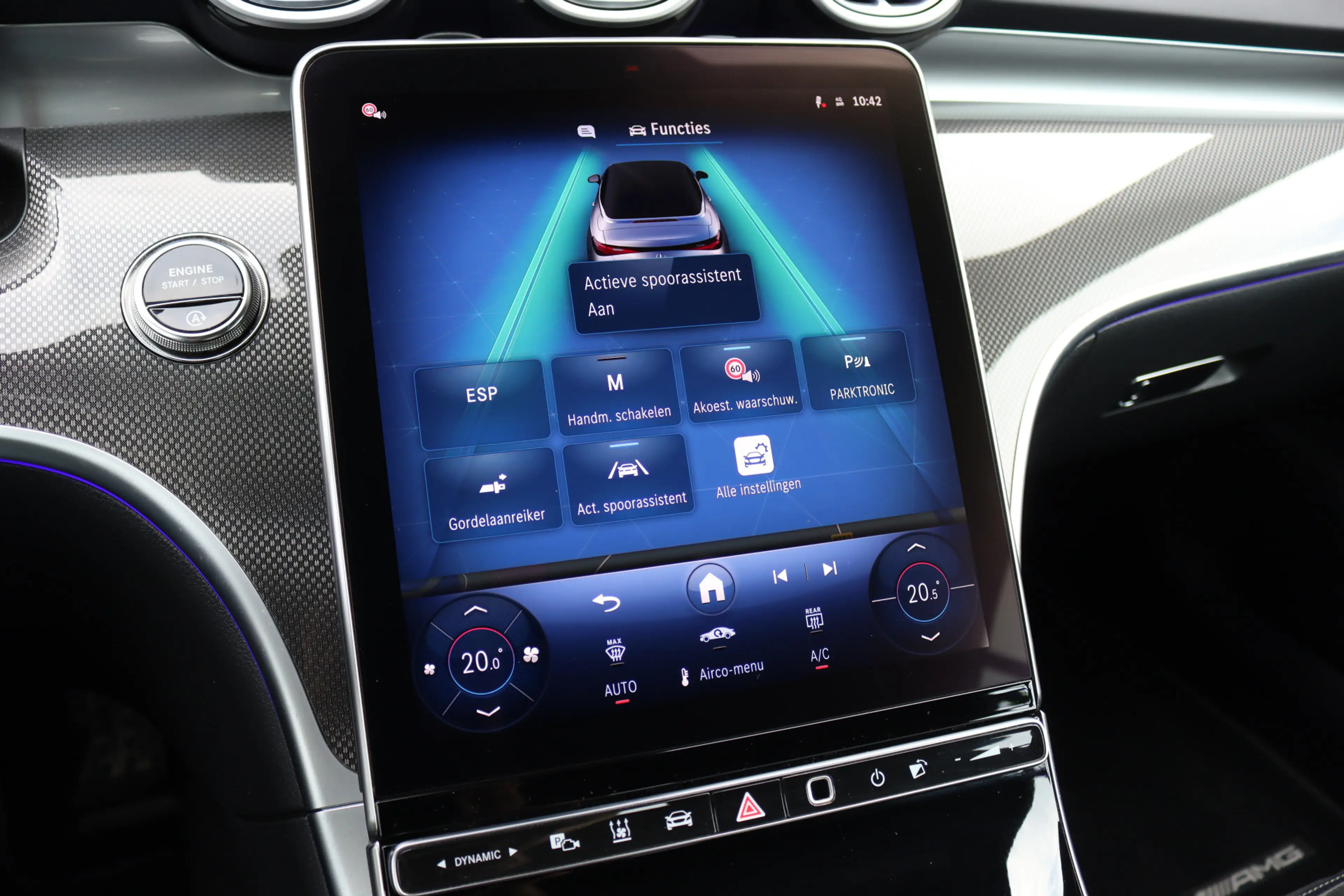 Mercedes-Benz CLE 200 Cabriolet AMG Line | Distronic | Airscarf | Memory — photo 39