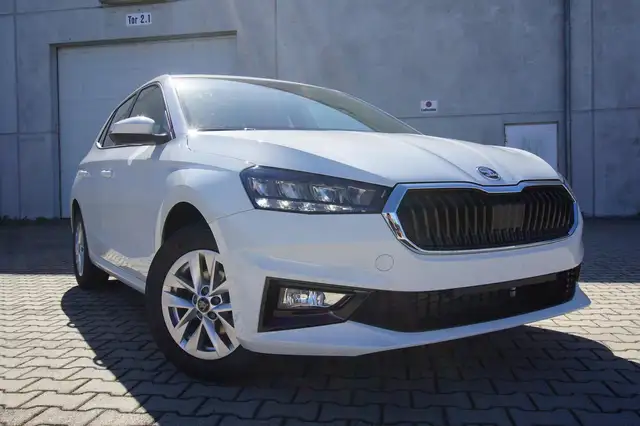 Skoda Fabia 1.0TSI Navi/MirrorLi Kamera LED SHZ