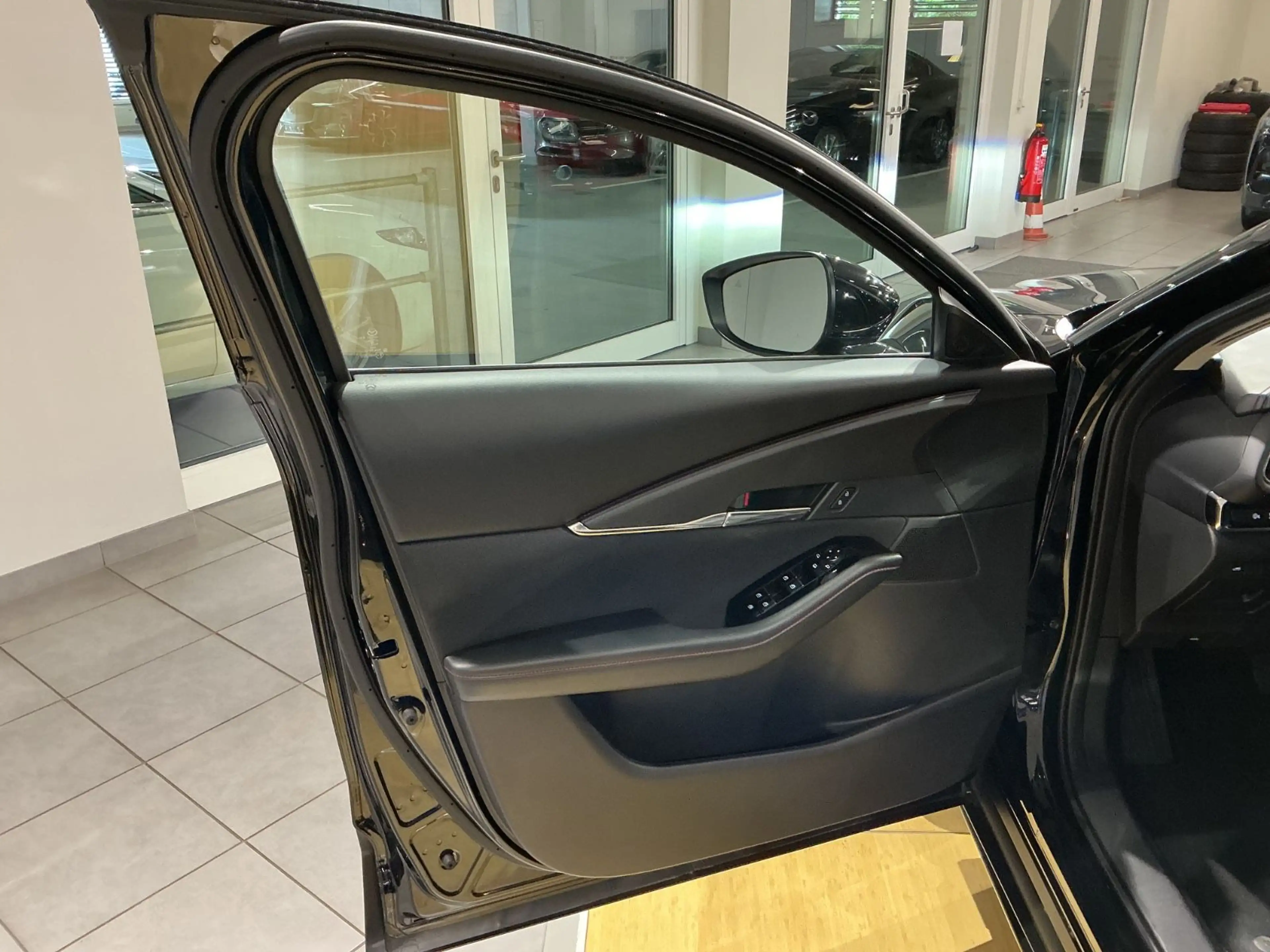Mazda CX-30 Homura *LED*Carplay*Head-Up* — photo 8