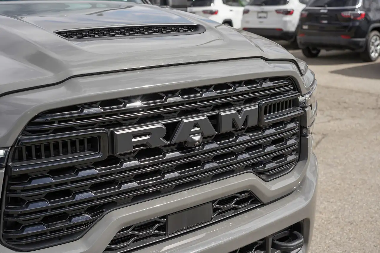 RAM 3500 снимка RAM 3500