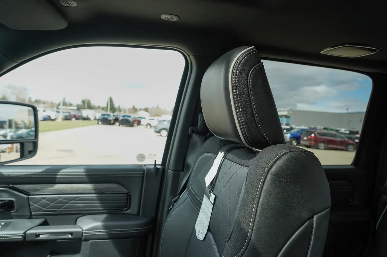 RAM 3500 снимка RAM 3500