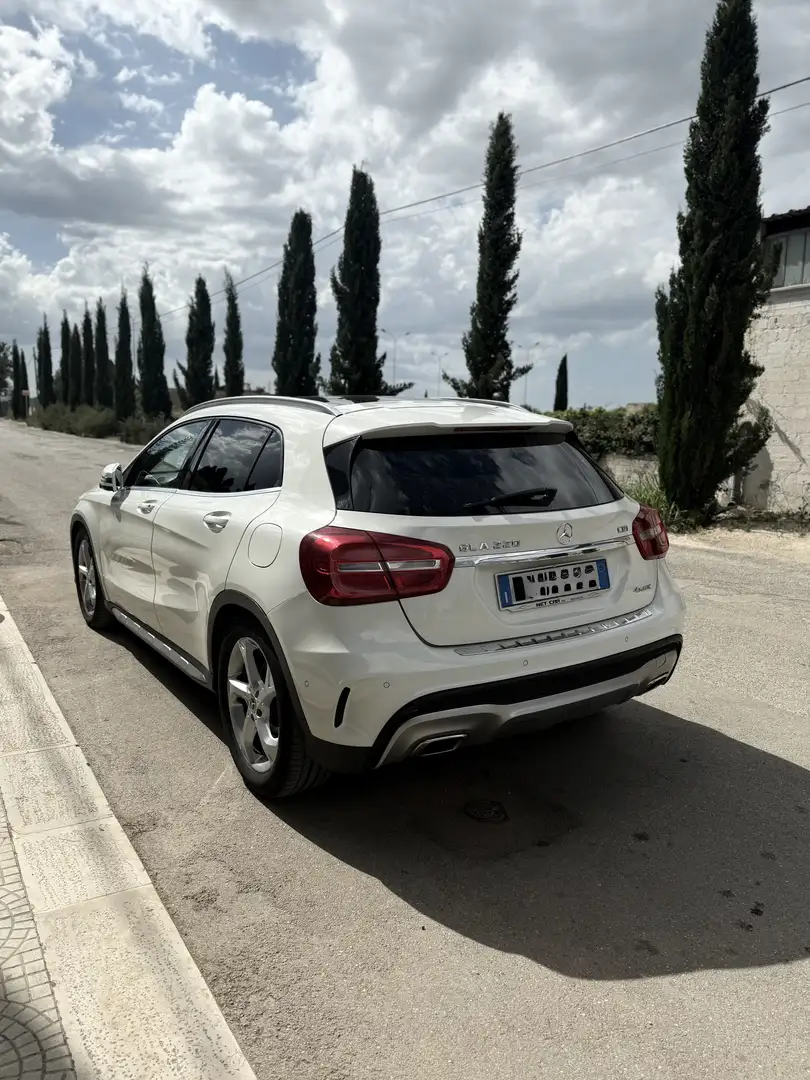 Mercedes-Benz GLA 220 CDI Automatic 4Matic Premium(x156 AMG) Bianco - 1