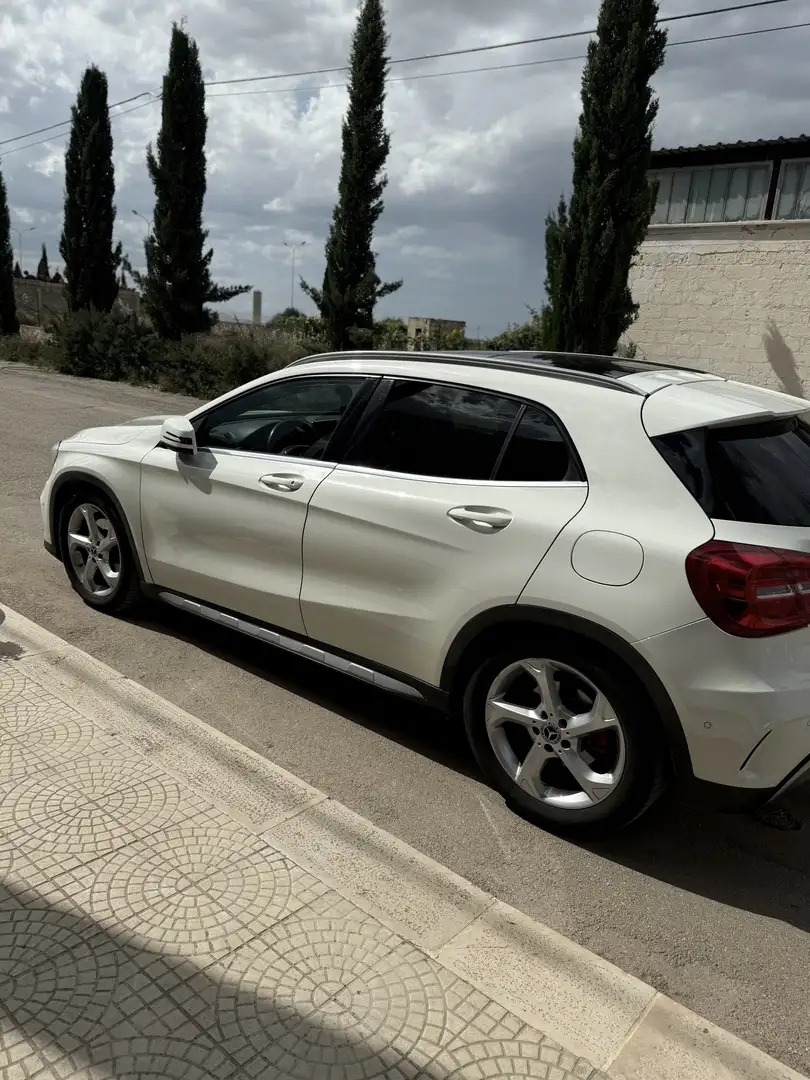 Mercedes-Benz GLA 220 CDI Automatic 4Matic Premium(x156 AMG) Bianco - 2