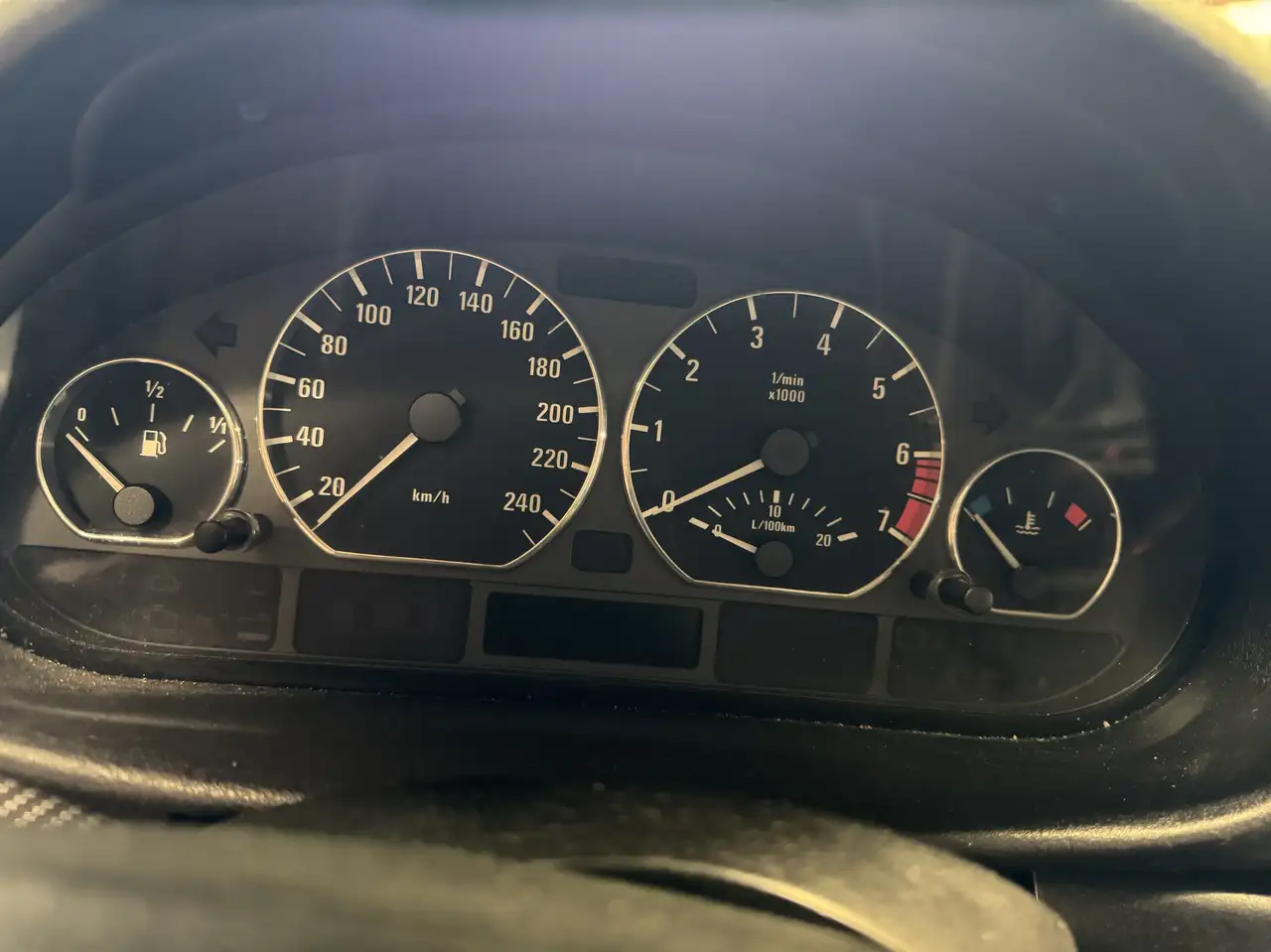 BMW 330 316i Executive, foto 9