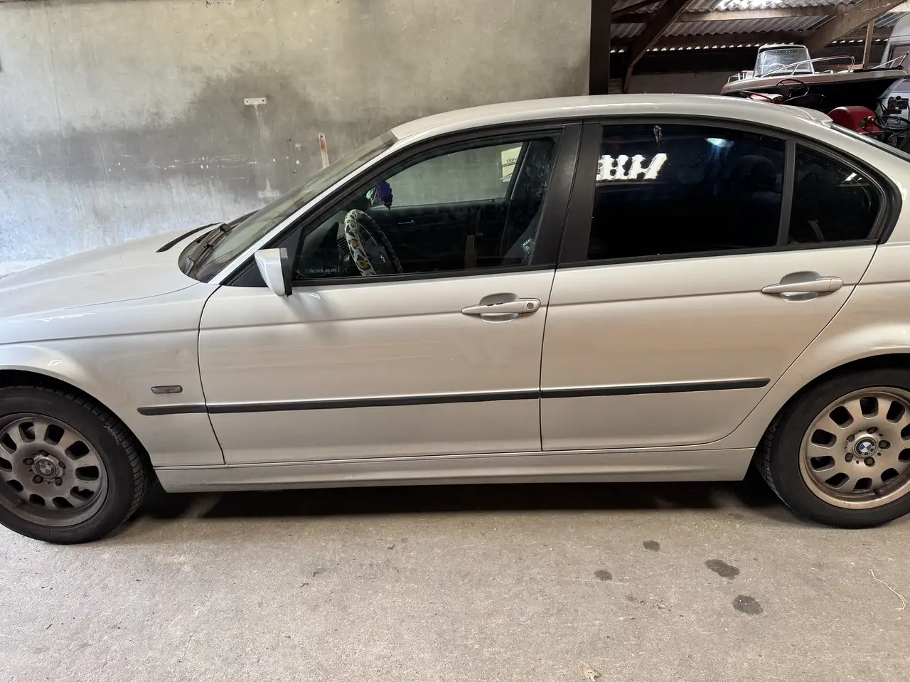 BMW 330 316i Executive, foto 2