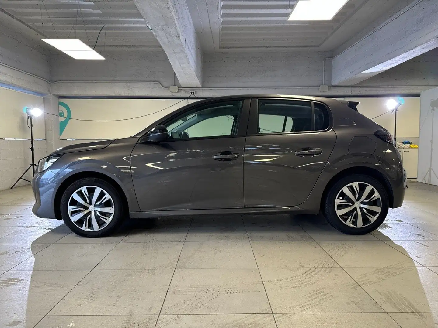 Peugeot 208 Active Pack PureTech 75 S/S Gris - 2