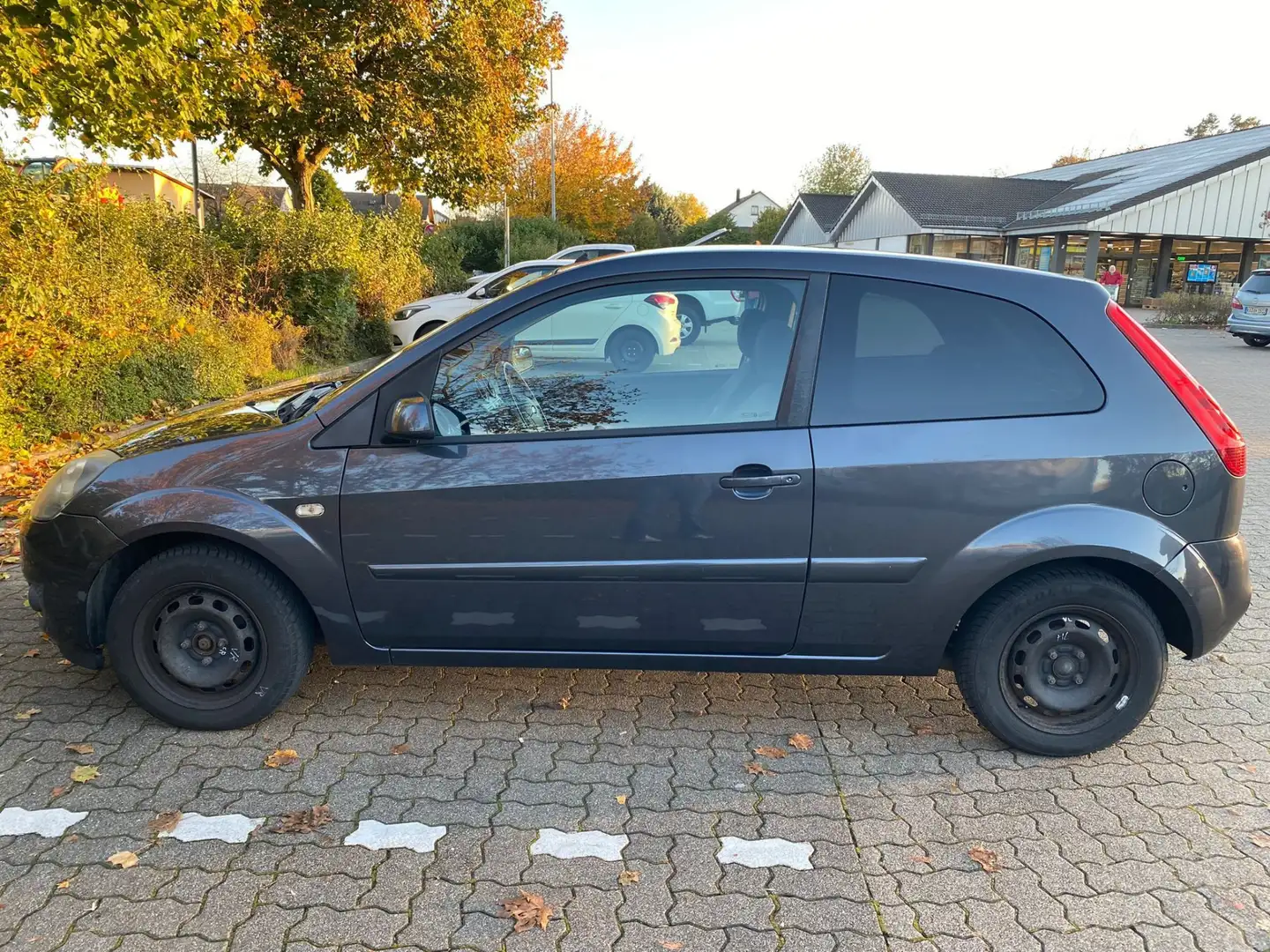 Ford Fiesta - 2