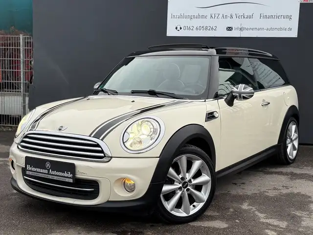 MINI Cooper Clubman Cooper 1.6 Clubman *LEDER*PANO*XENON*SPORT*PDC*