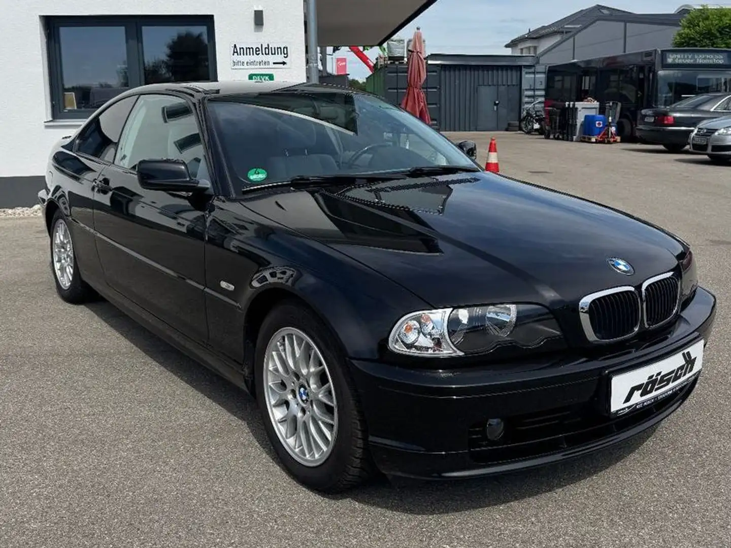 BMW 318 Negru - 1