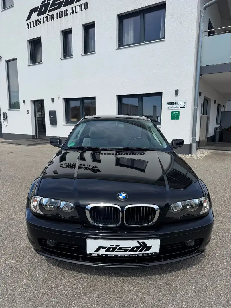 BMW 318 Noir - 1